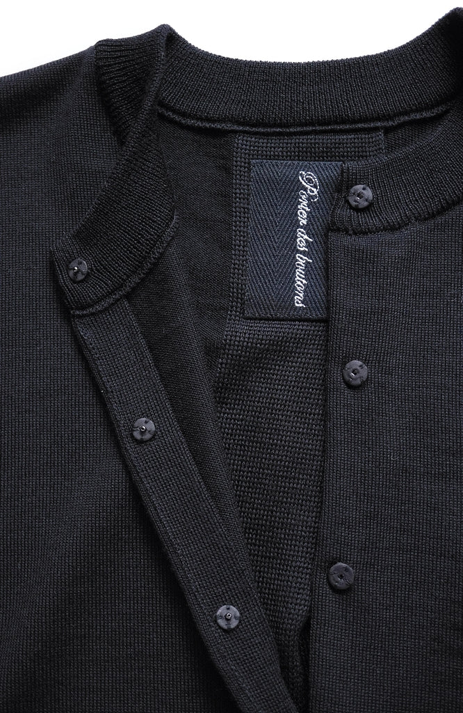 Back slit cardigan (2025 Spring Collection)