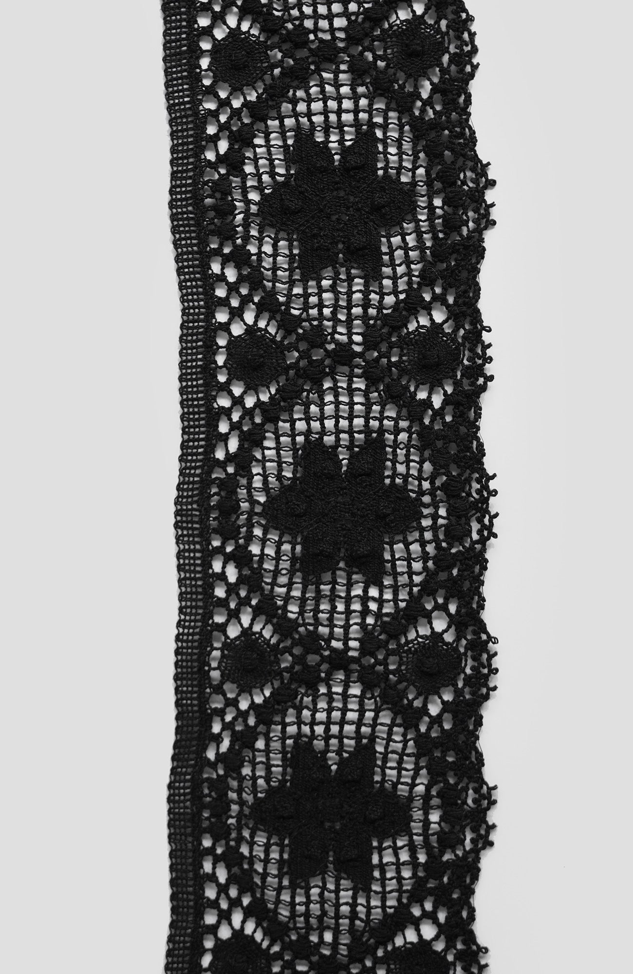 Sewing goods "CLUNY LACE 8cm width" (Black)