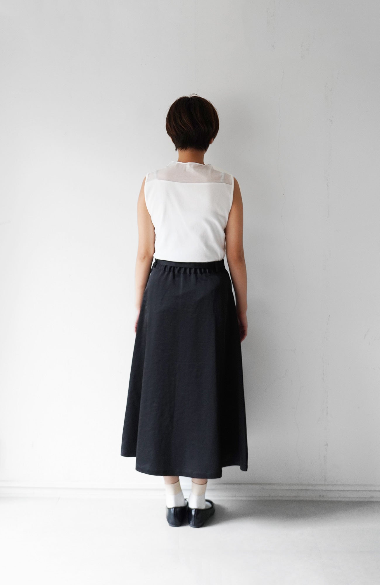 Sheer roll neck telecom sleeveless (2024 Spring Collection)