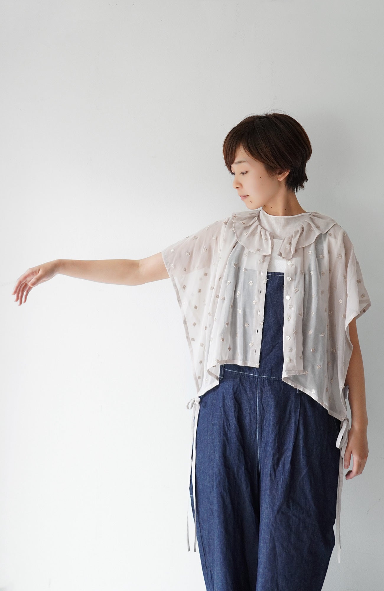 Sukre Tuck Collar Blouse