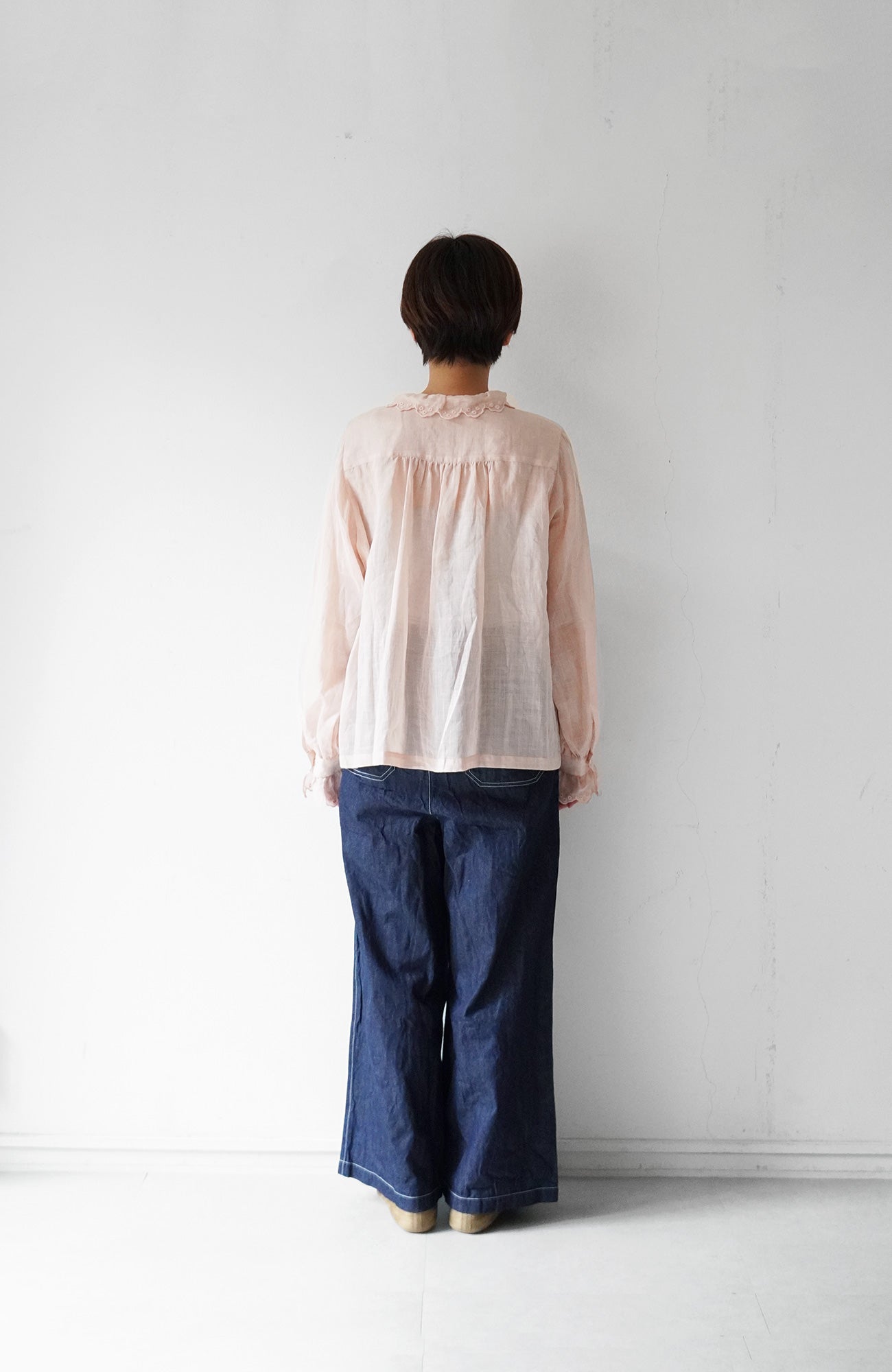Bowler scallop ruffle blouse