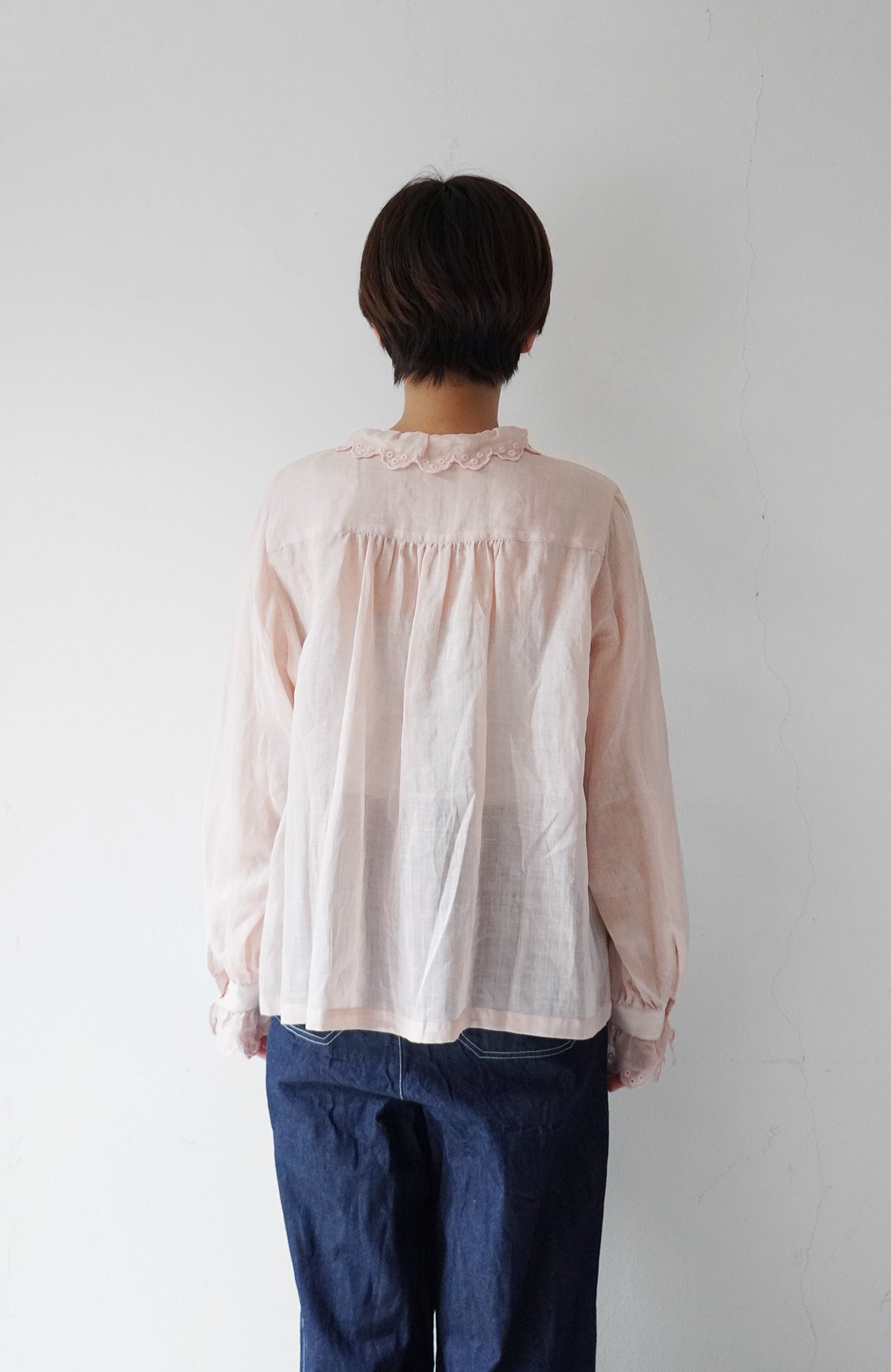 Bowler scallop ruffle blouse
