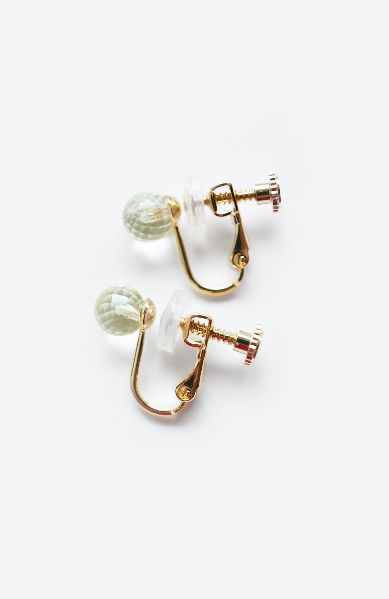 Single earrings/earrings