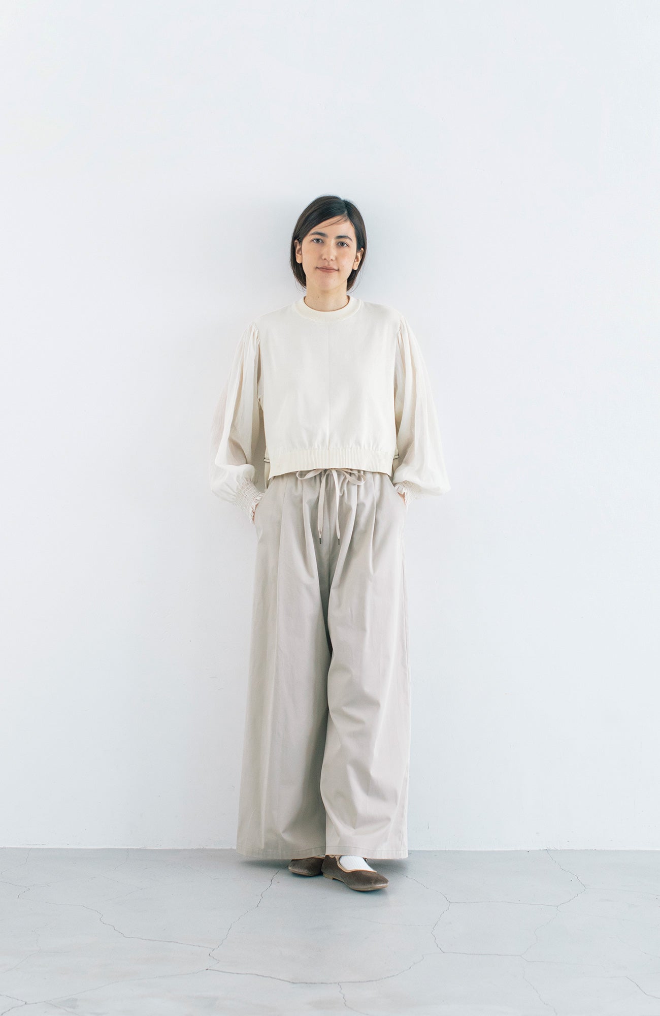 Wide-leg trousers