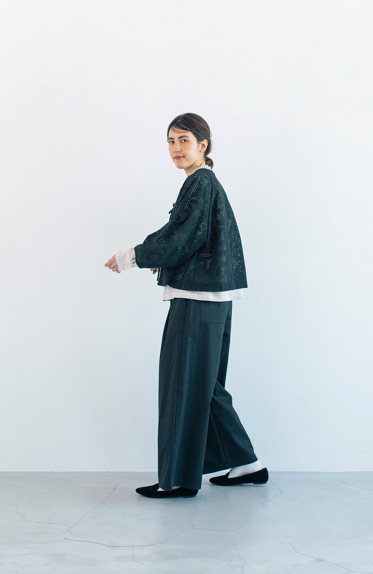 Wide-leg trousers