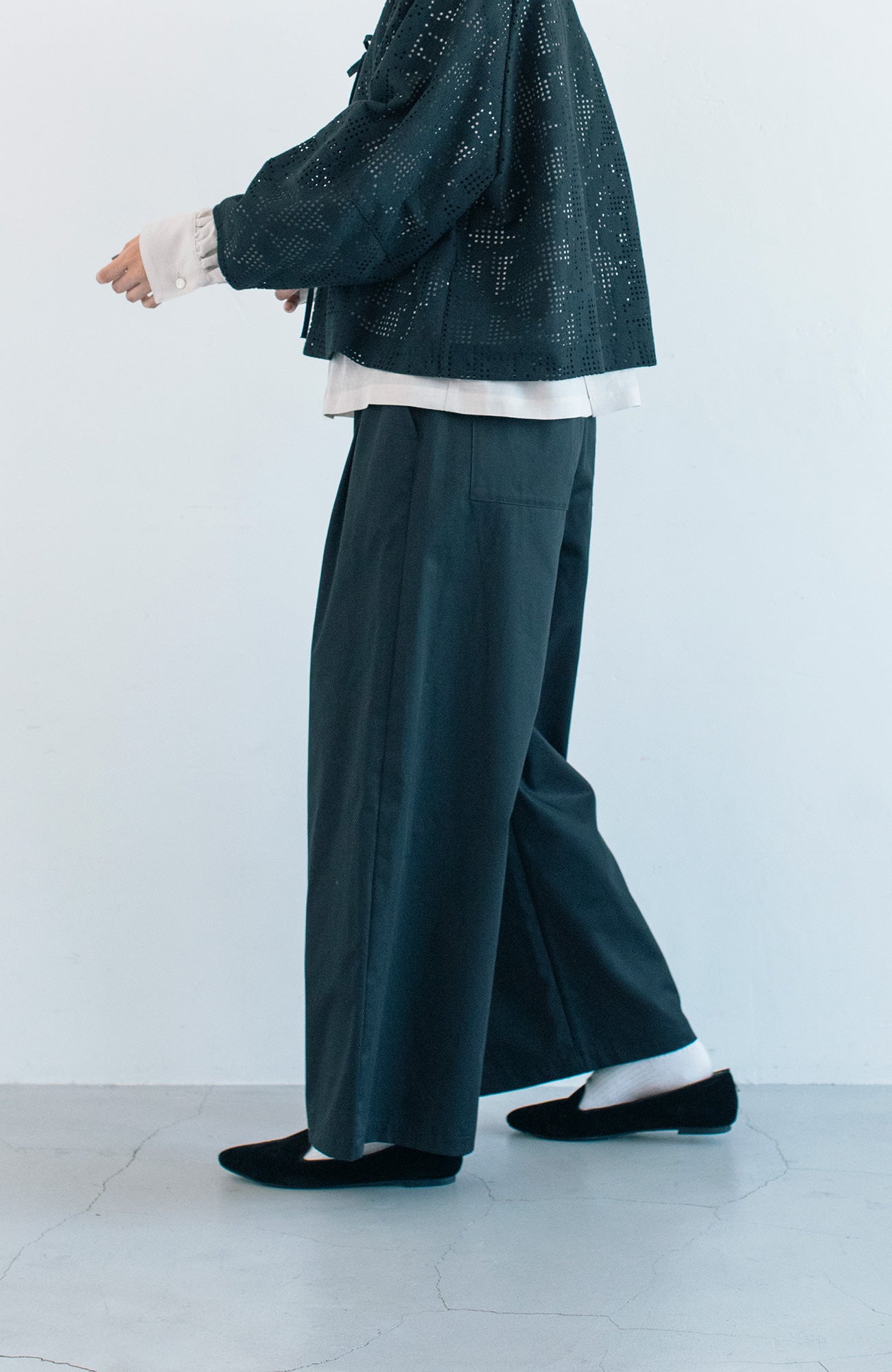 Wide-leg trousers