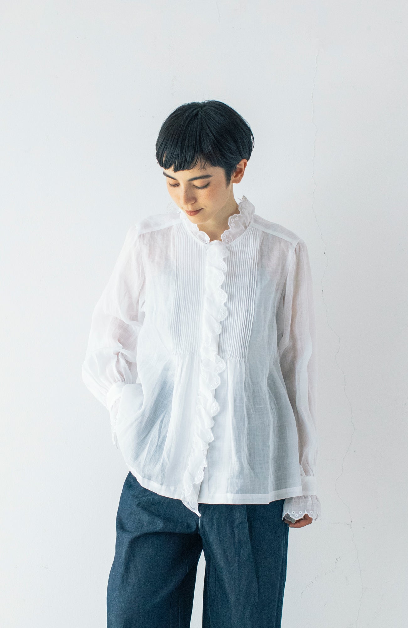 Bowler scallop ruffle blouse