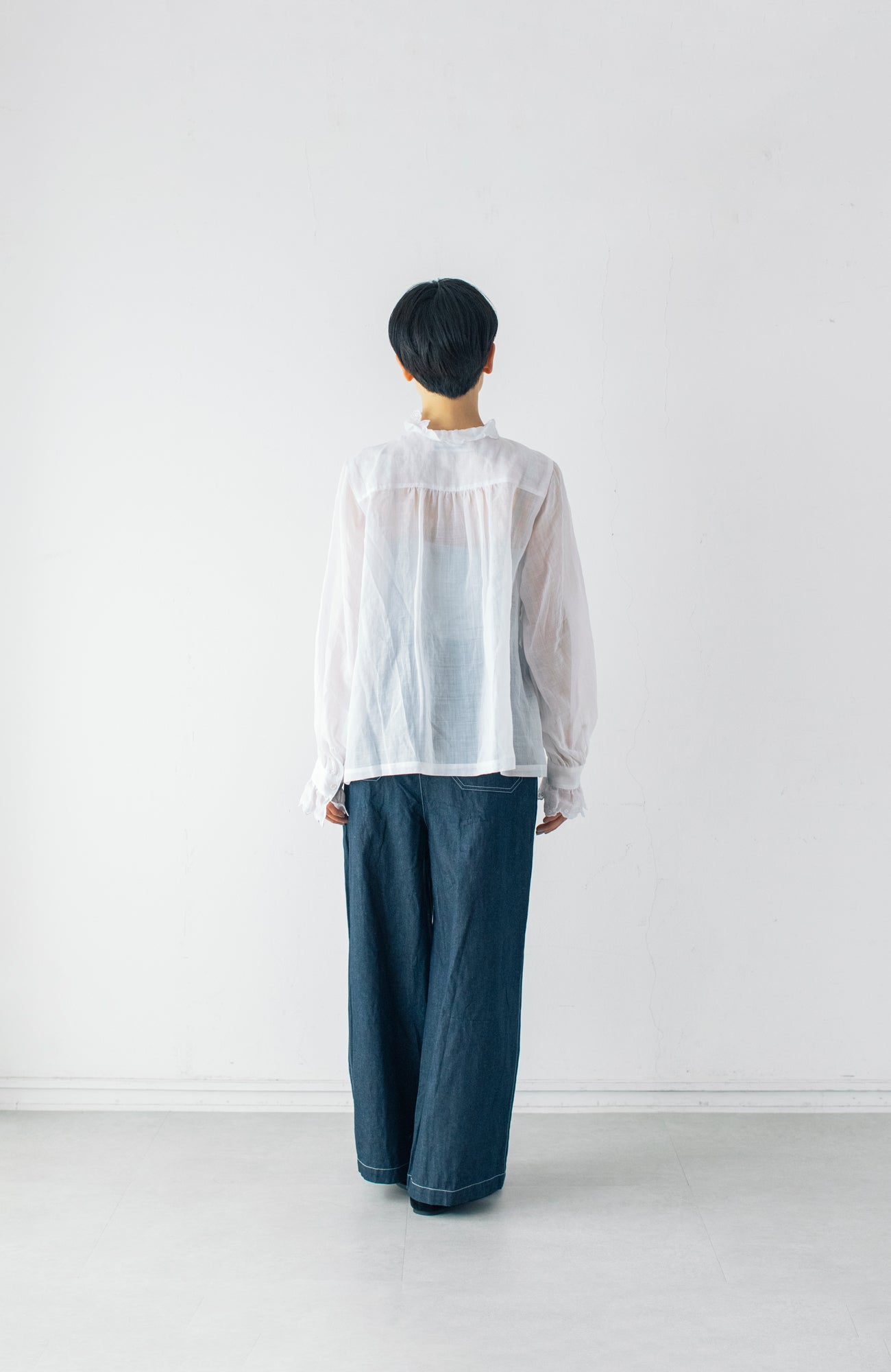 Bowler scallop ruffle blouse