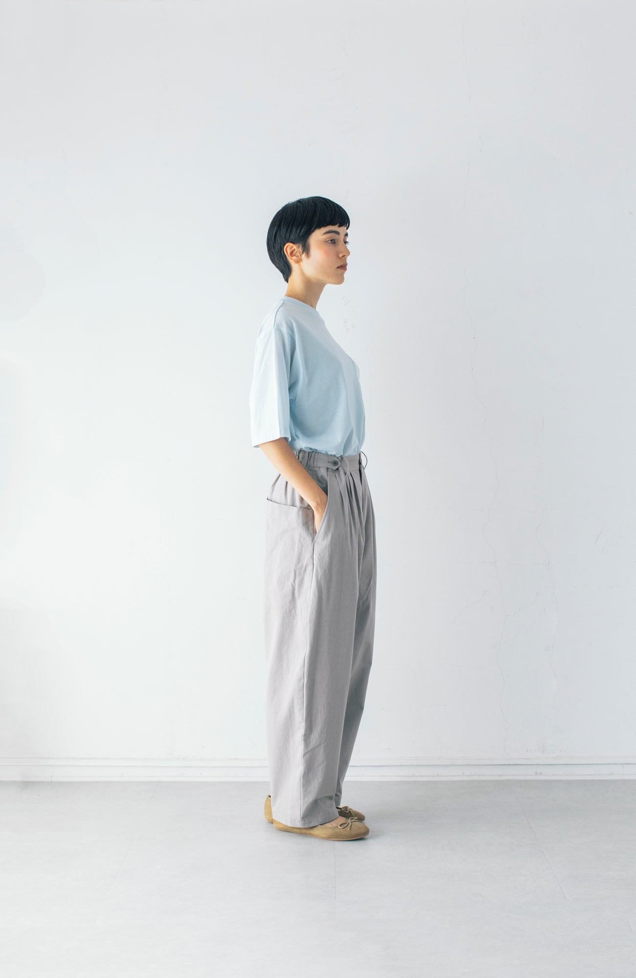 SUNNY DRY4 Tuck Pants