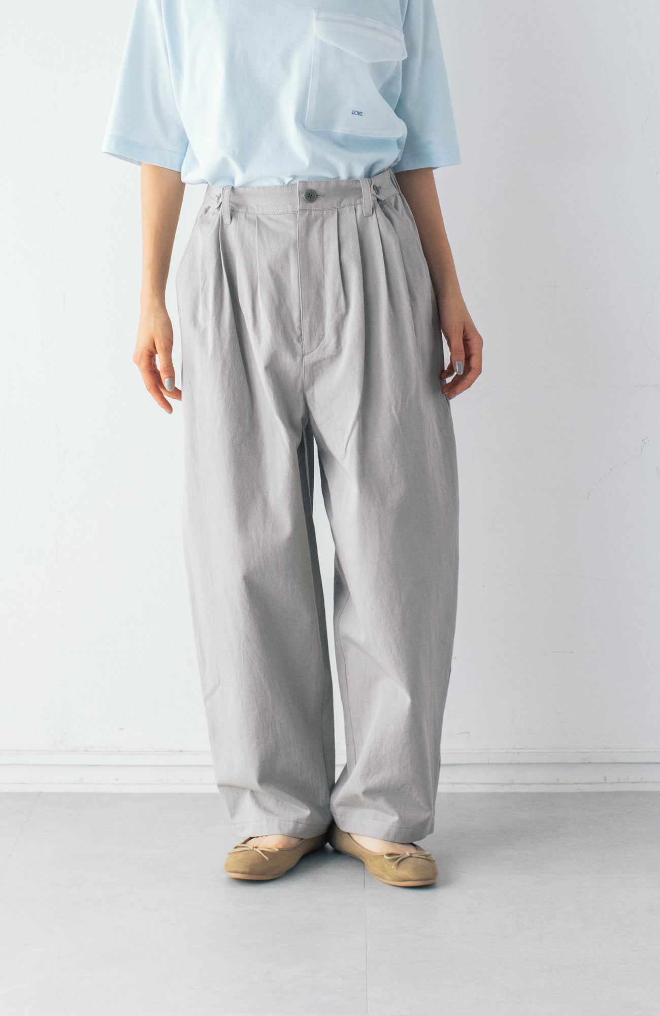 SUNNY DRY4 Tuck Pants