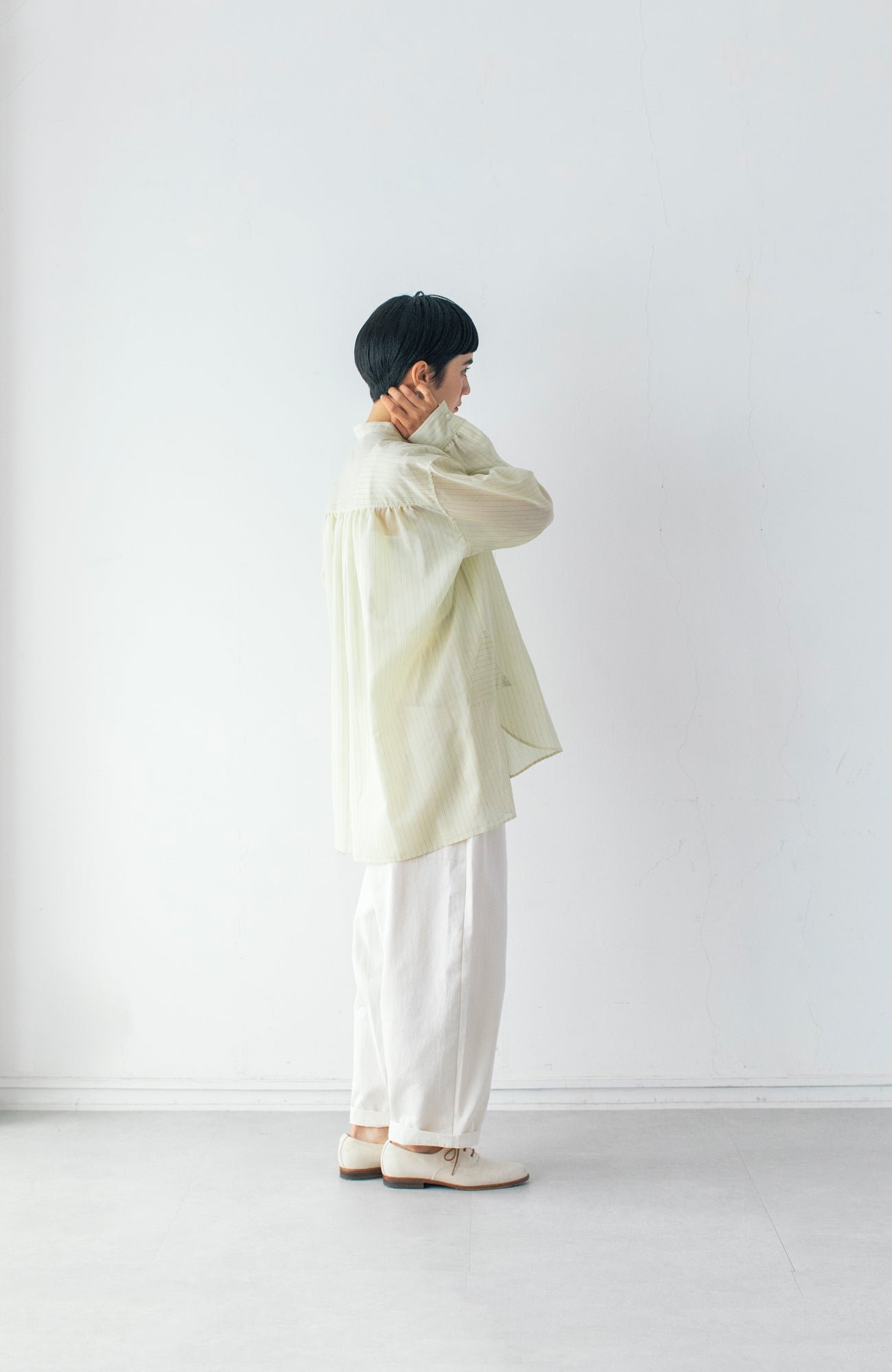 Striped band collar shirt