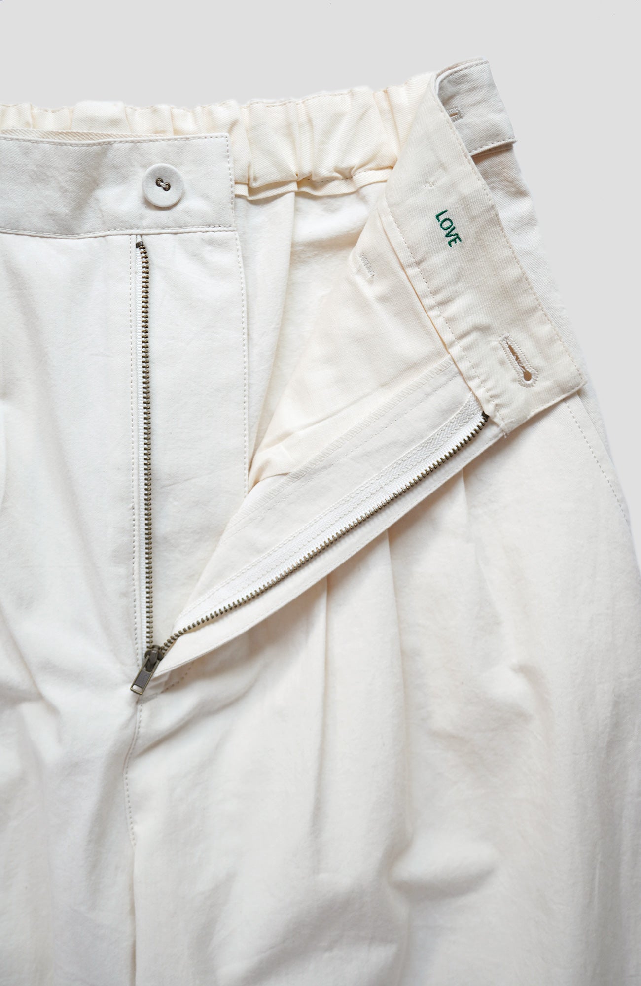 SUNNY DRY4 Tuck Pants