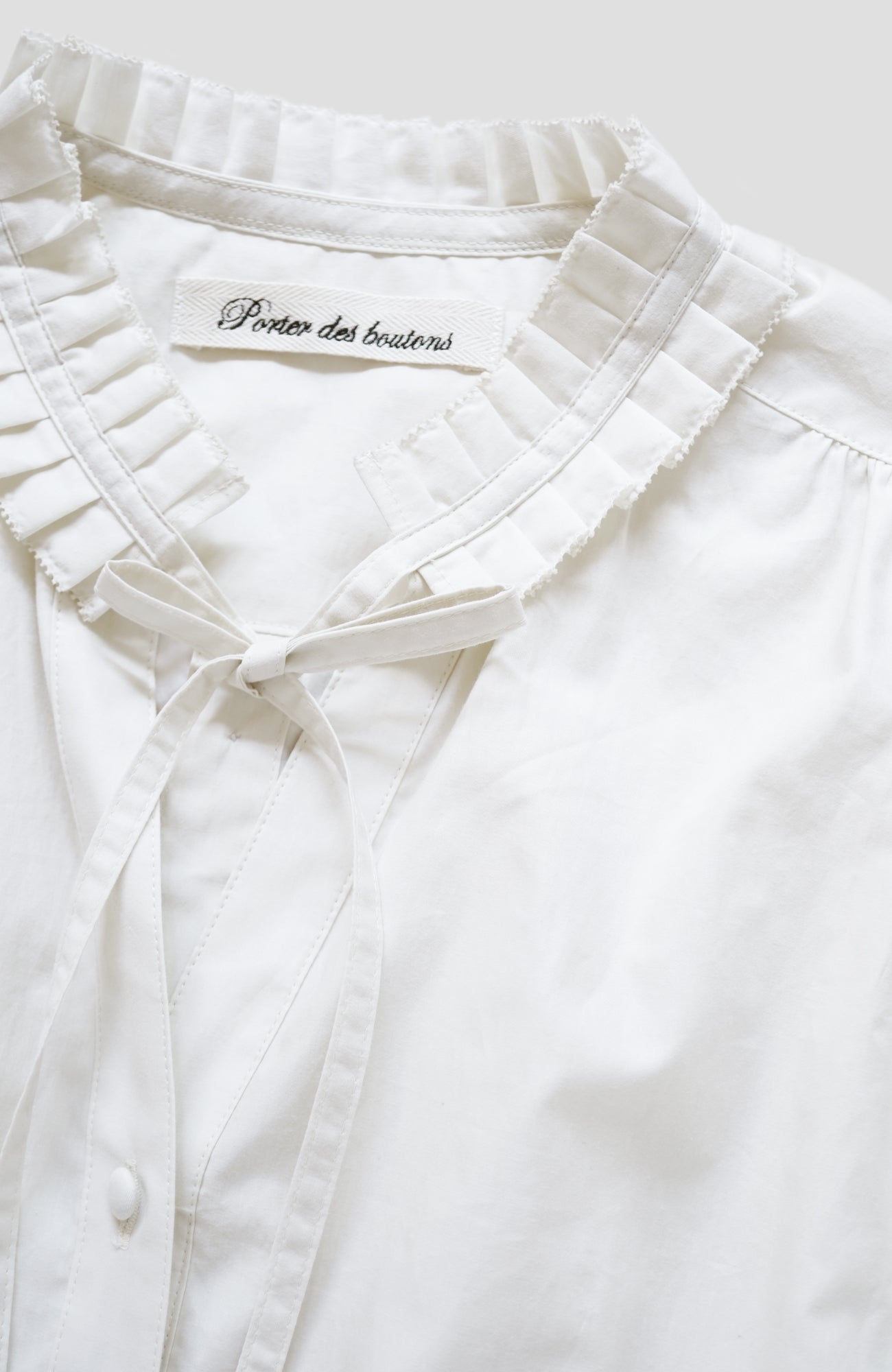 Tuck collar shirt (2025 Spring Collection)