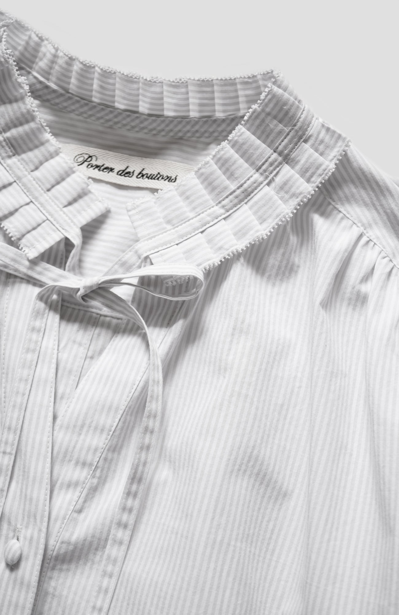Tuck collar shirt (2025 Spring Collection)