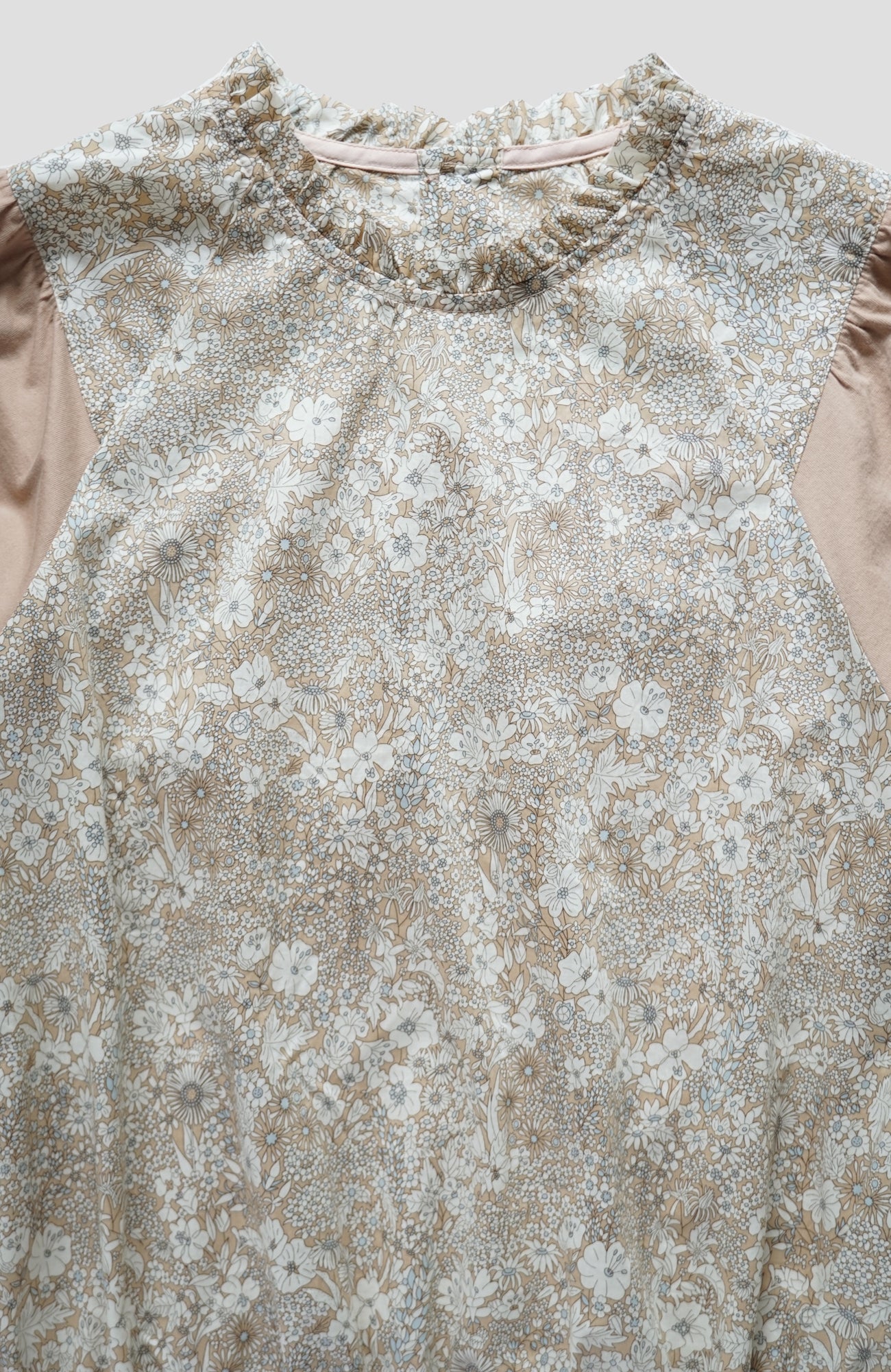 LIBERTY PRINT ruffle neck pullover (2025 Spring Collection)