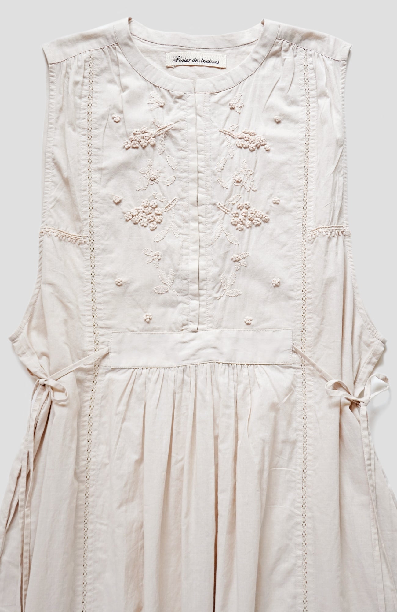 Lilasエンブロイダリーワンピース(2025 Spring Collection)
