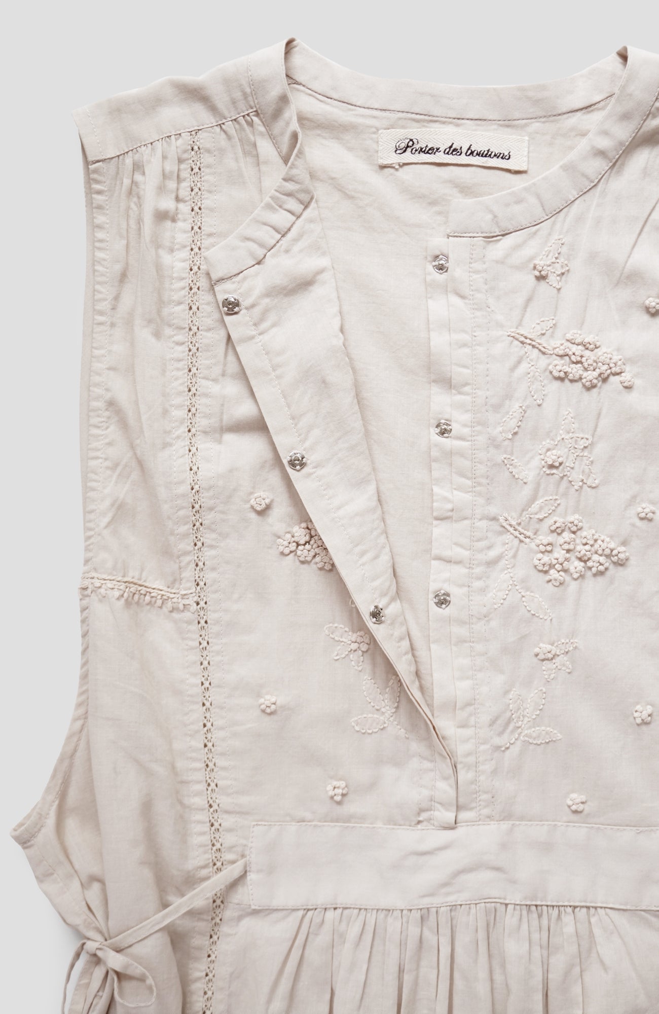 Lilasエンブロイダリーワンピース(2025 Spring Collection)
