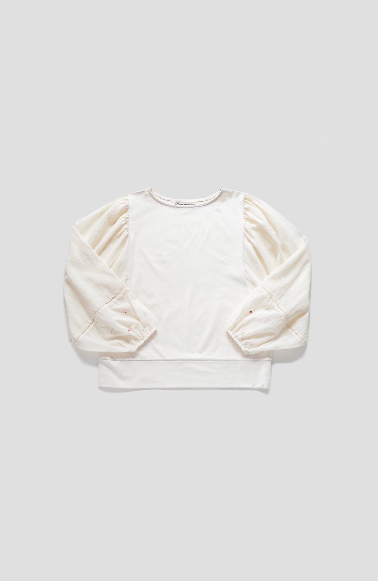 Flower Embroidery Gathered Sleeve Pullover (2025 Autumn & Winter Collection)