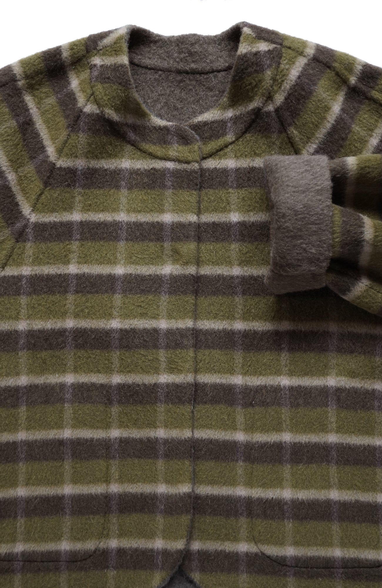 リバーシブルショートコート/シャギー(2025-2026 Winter & Pre-spring Collection)