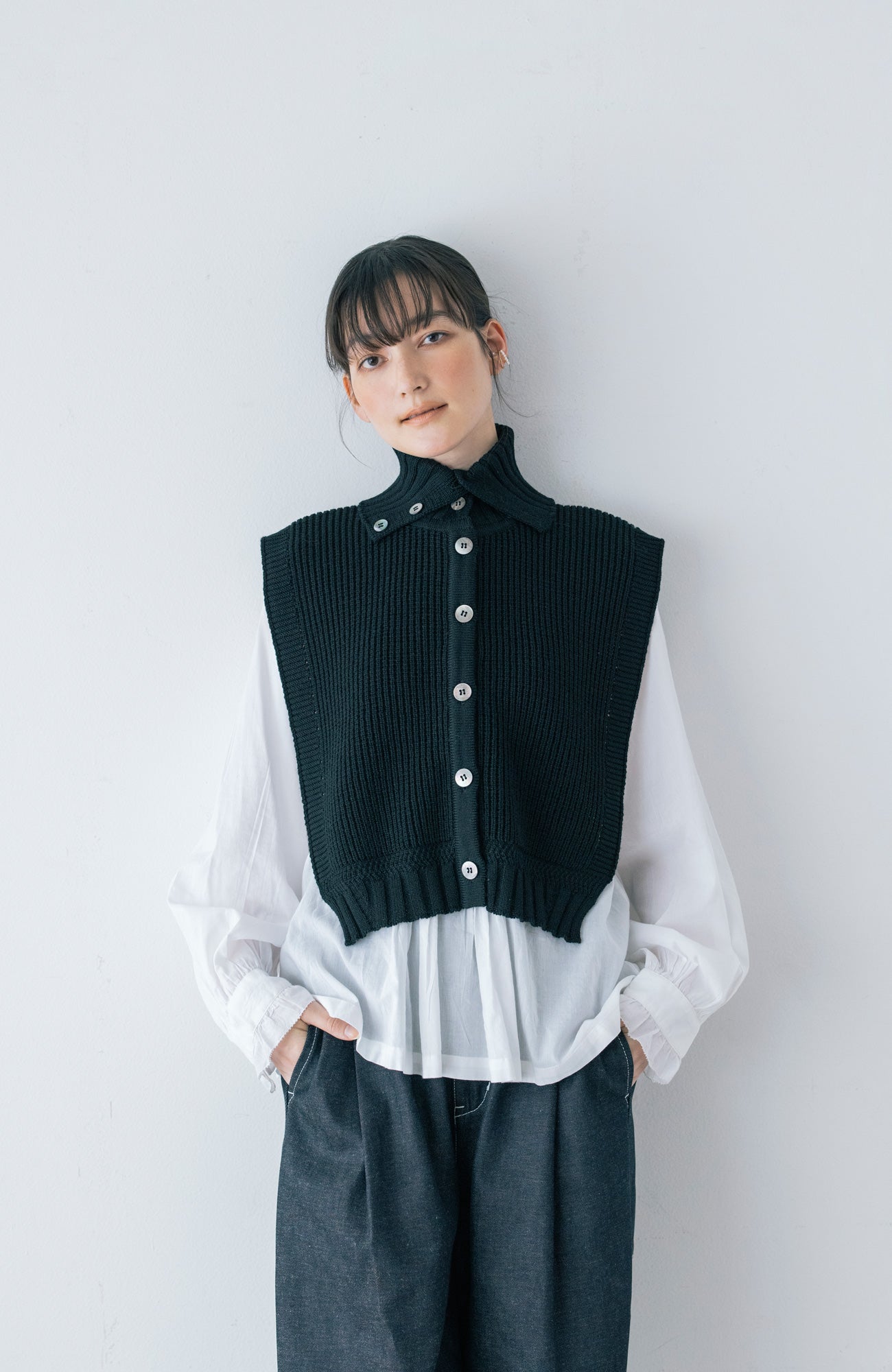 ボタンカラーベスト(2025-2026 Winter & Pre-spring Collection)