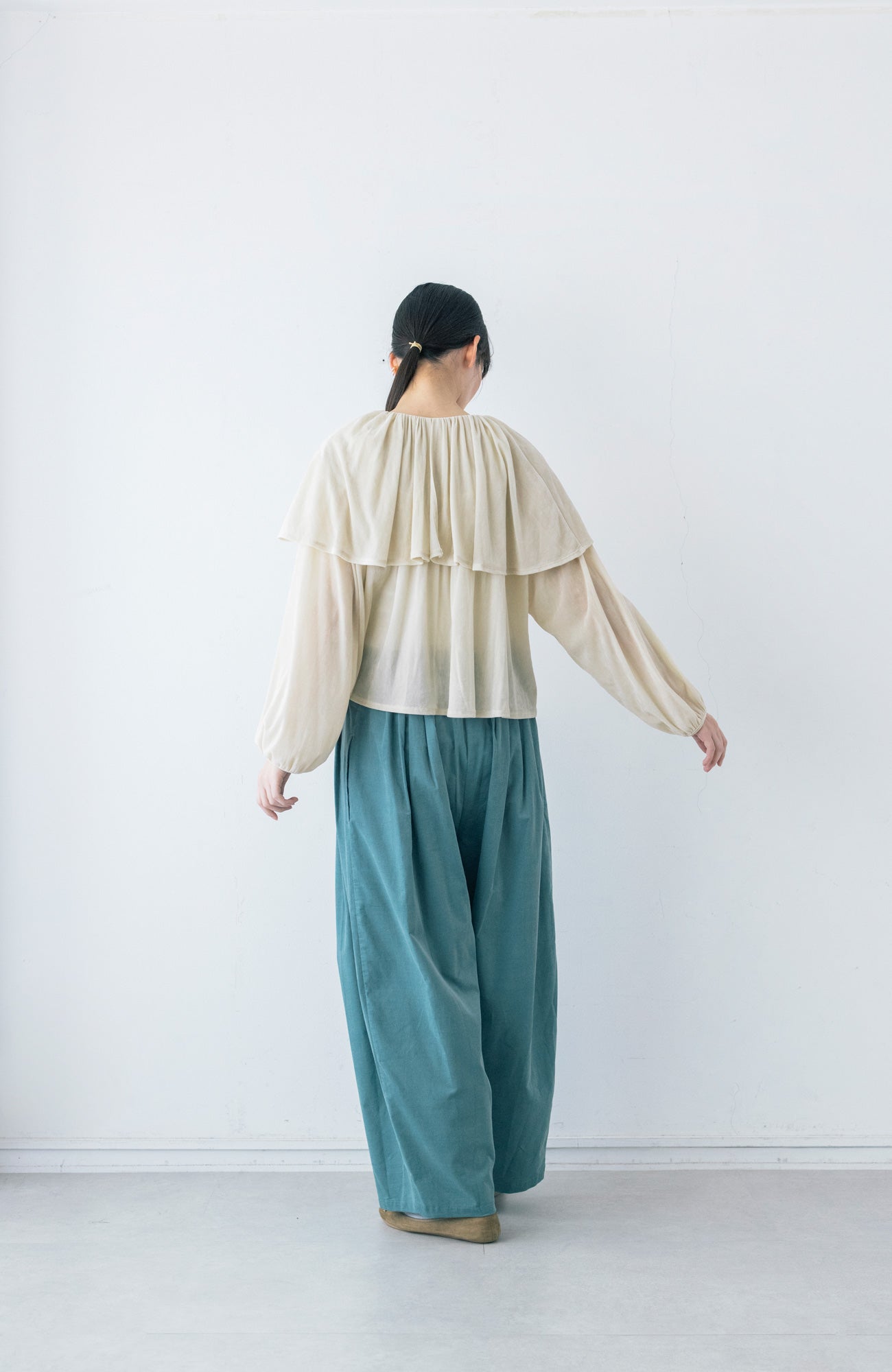 ワイドカラーカーディガン(2025-2026 Winter & Pre-spring Collection)