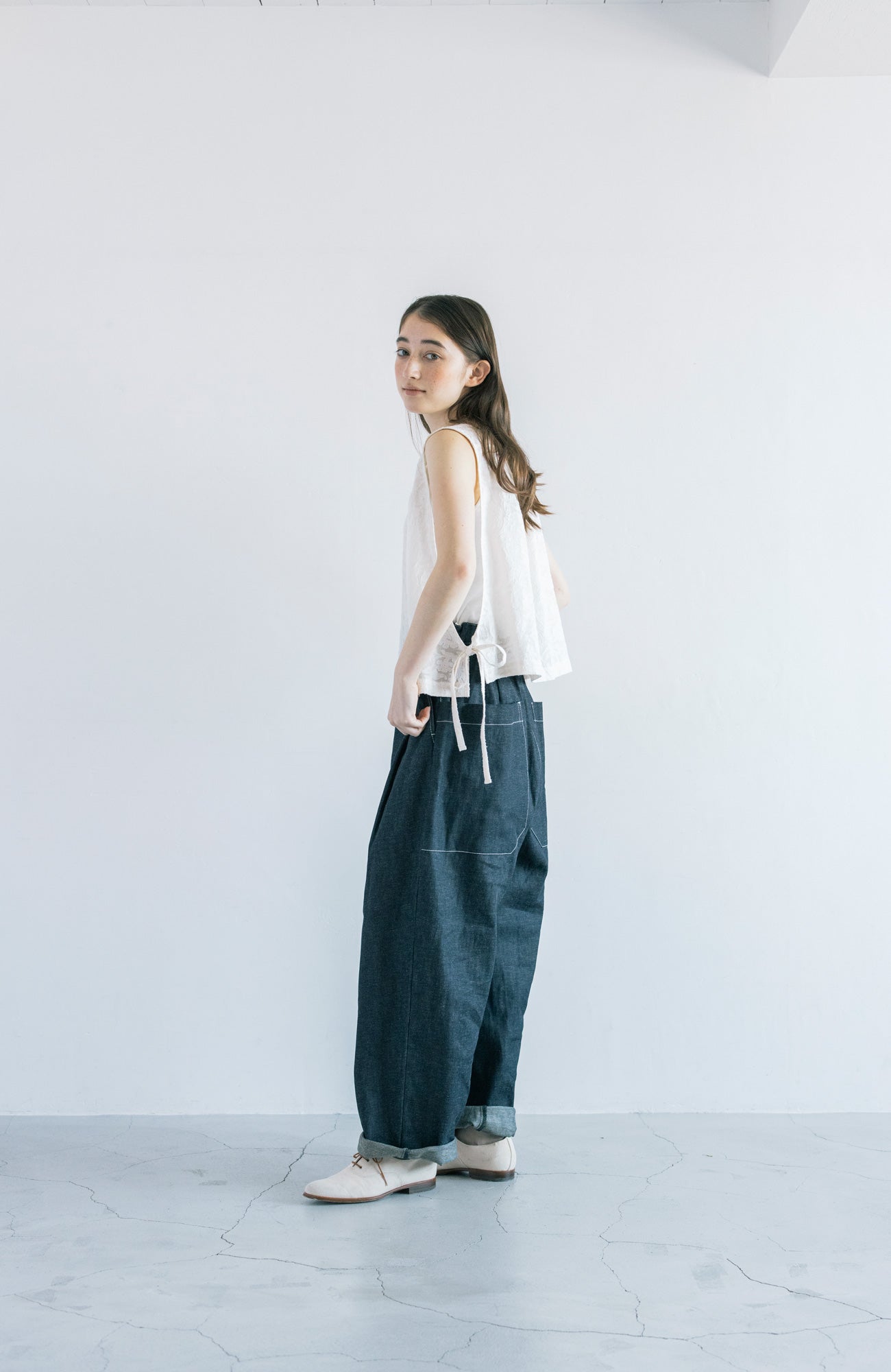 Side ribbon vest (2025 Summer Collection)