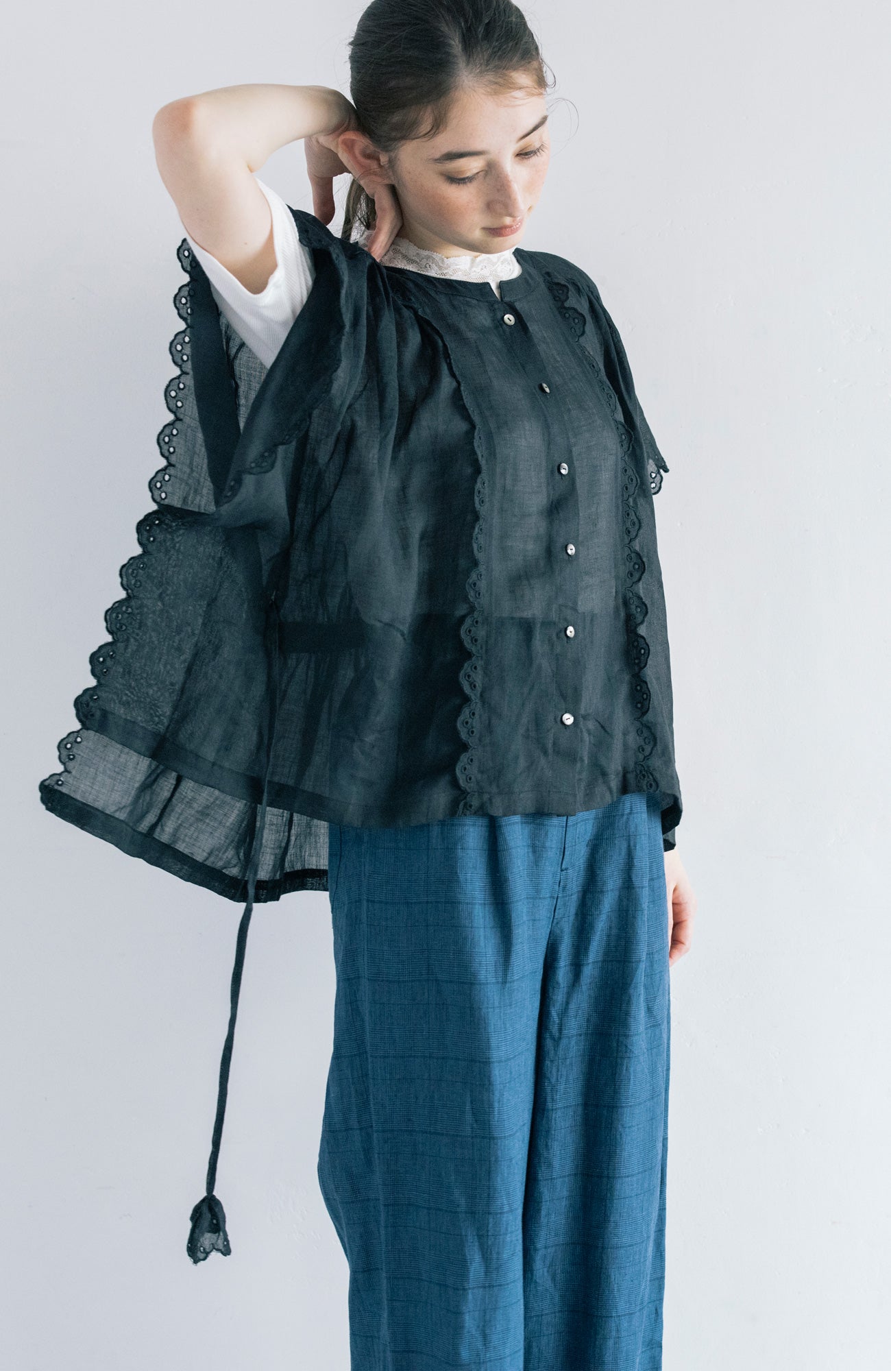 Bowler Scallop Blouse (2025 Summer Collection)