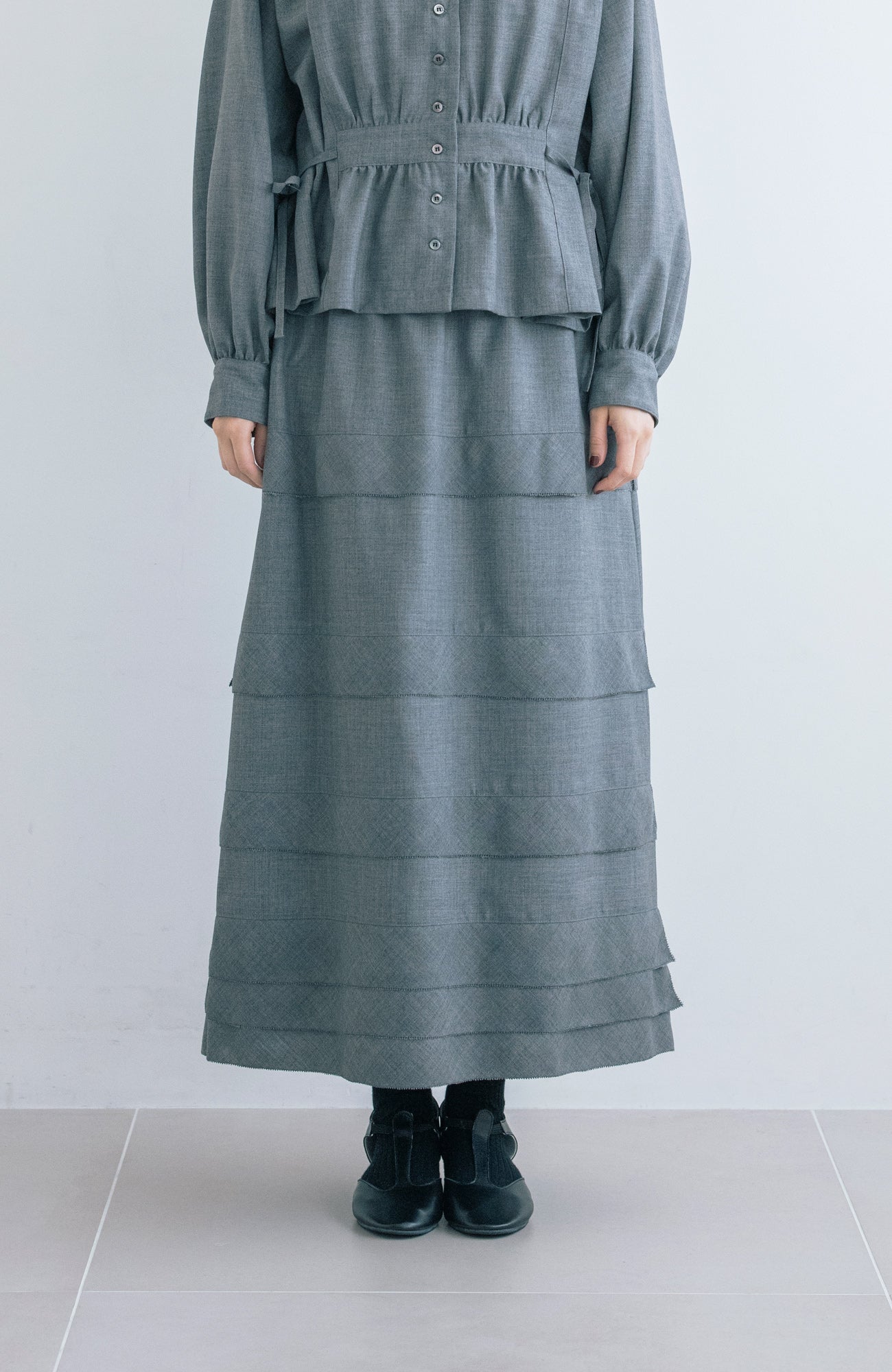 Wool Blend Couche Skirt (2025 Pre-Spring Collection)