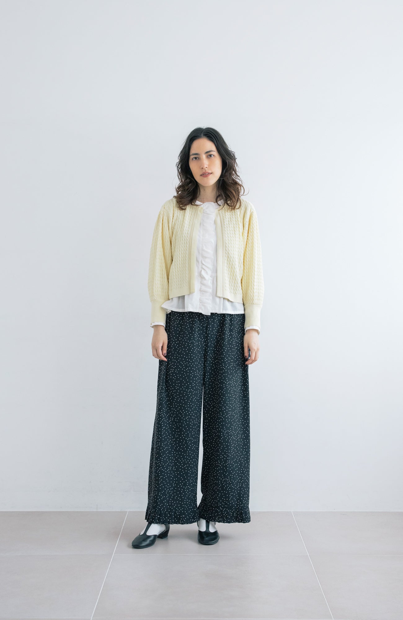 フロントフリルブラウス(2025 Pre-Spring Collection)