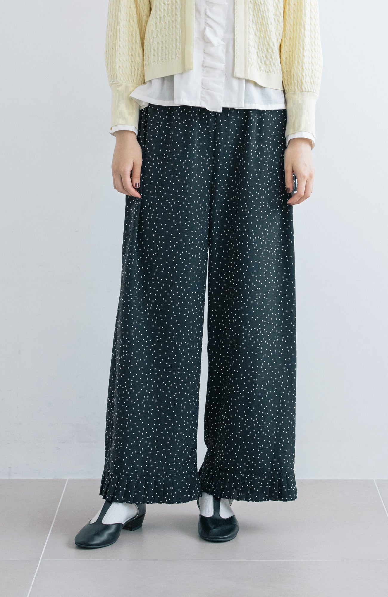 Dot hem pleated pants (2025 Pre-Spring Collection)