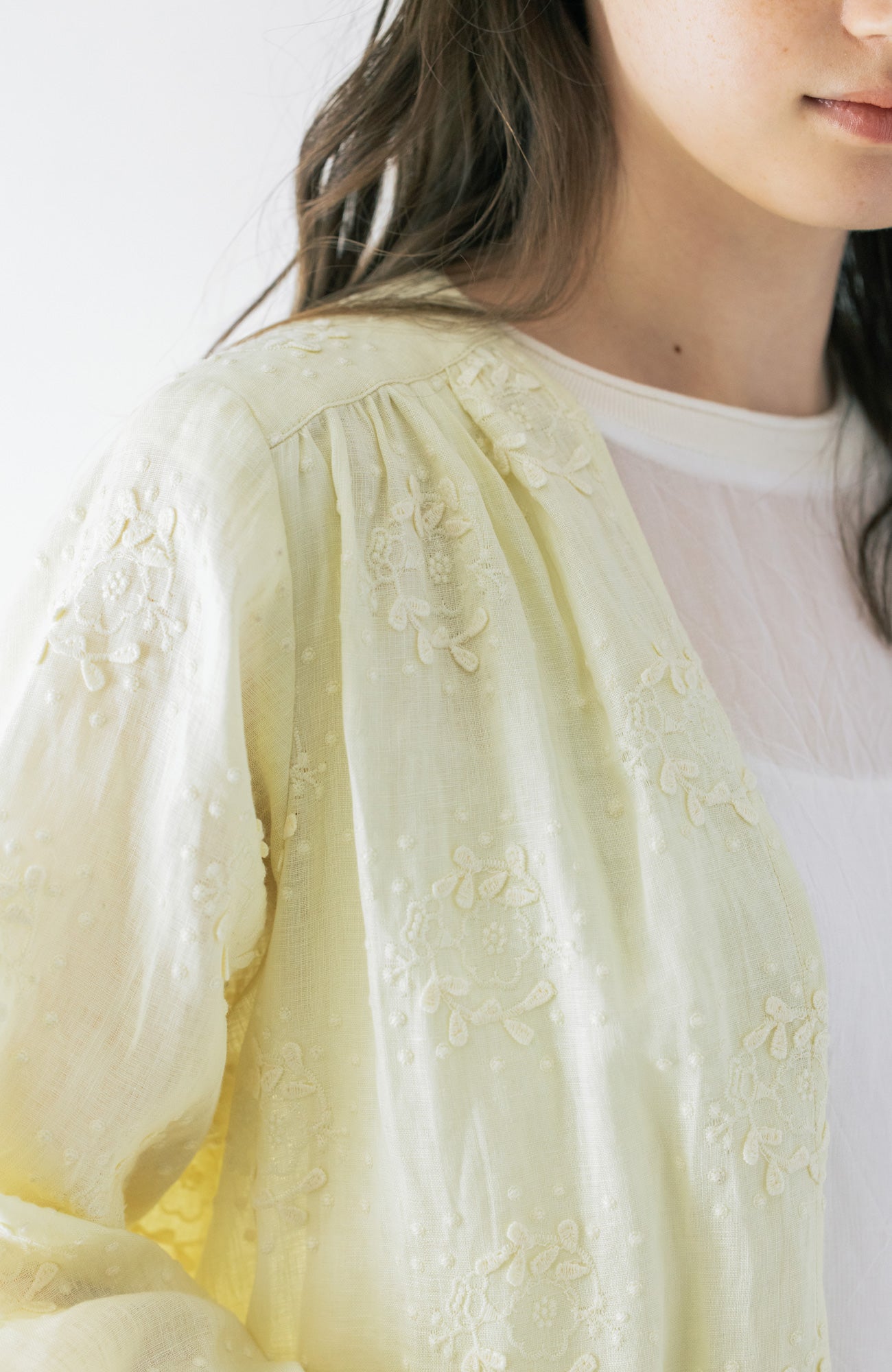"Evening Primrose" Linen Embroidered Robe (2025 Spring Collection)