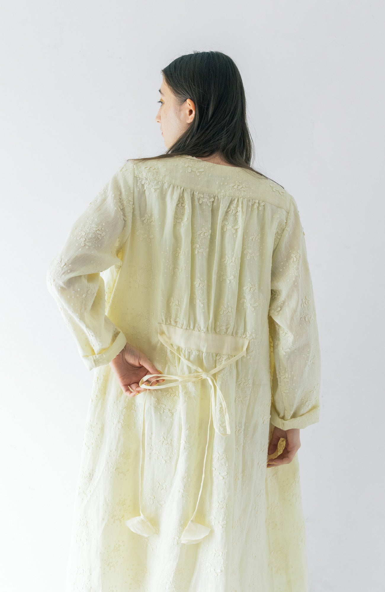 "Evening Primrose" Linen Embroidered Robe (2025 Spring Collection)