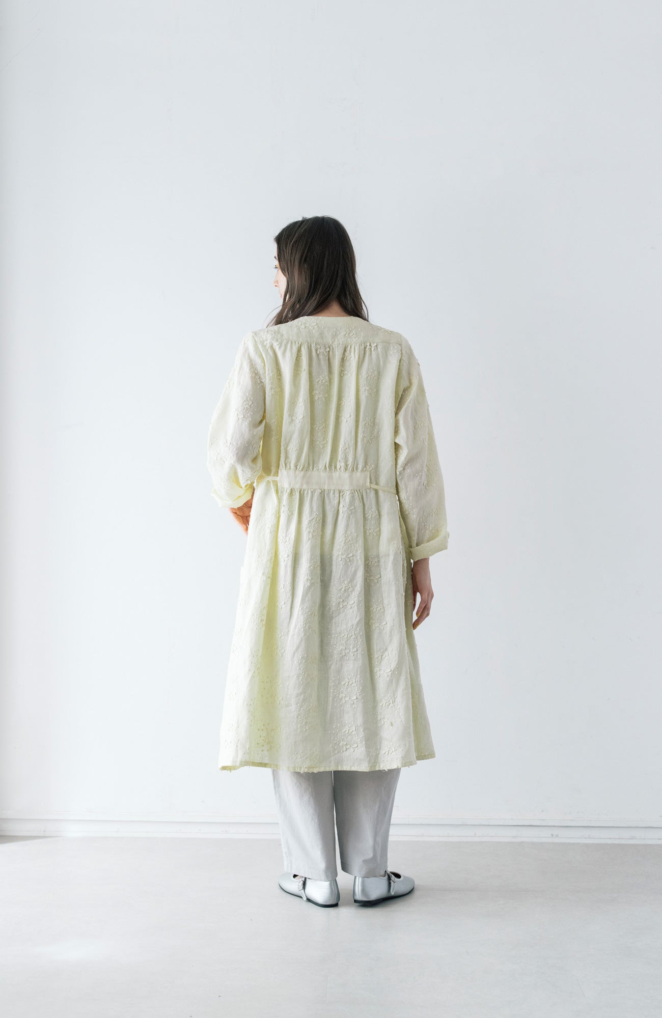 "Evening Primrose" Linen Embroidered Robe (2025 Spring Collection)
