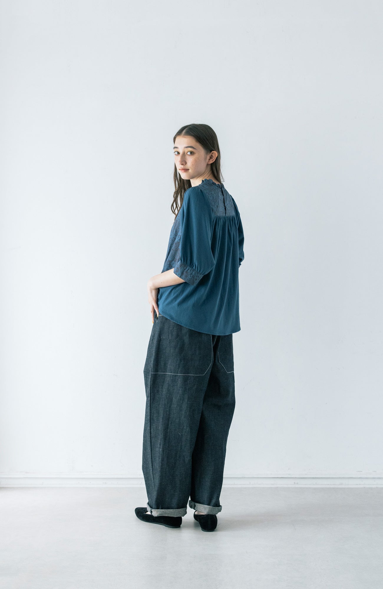 LIBERTY PRINT ruffle neck pullover (2025 Spring Collection)