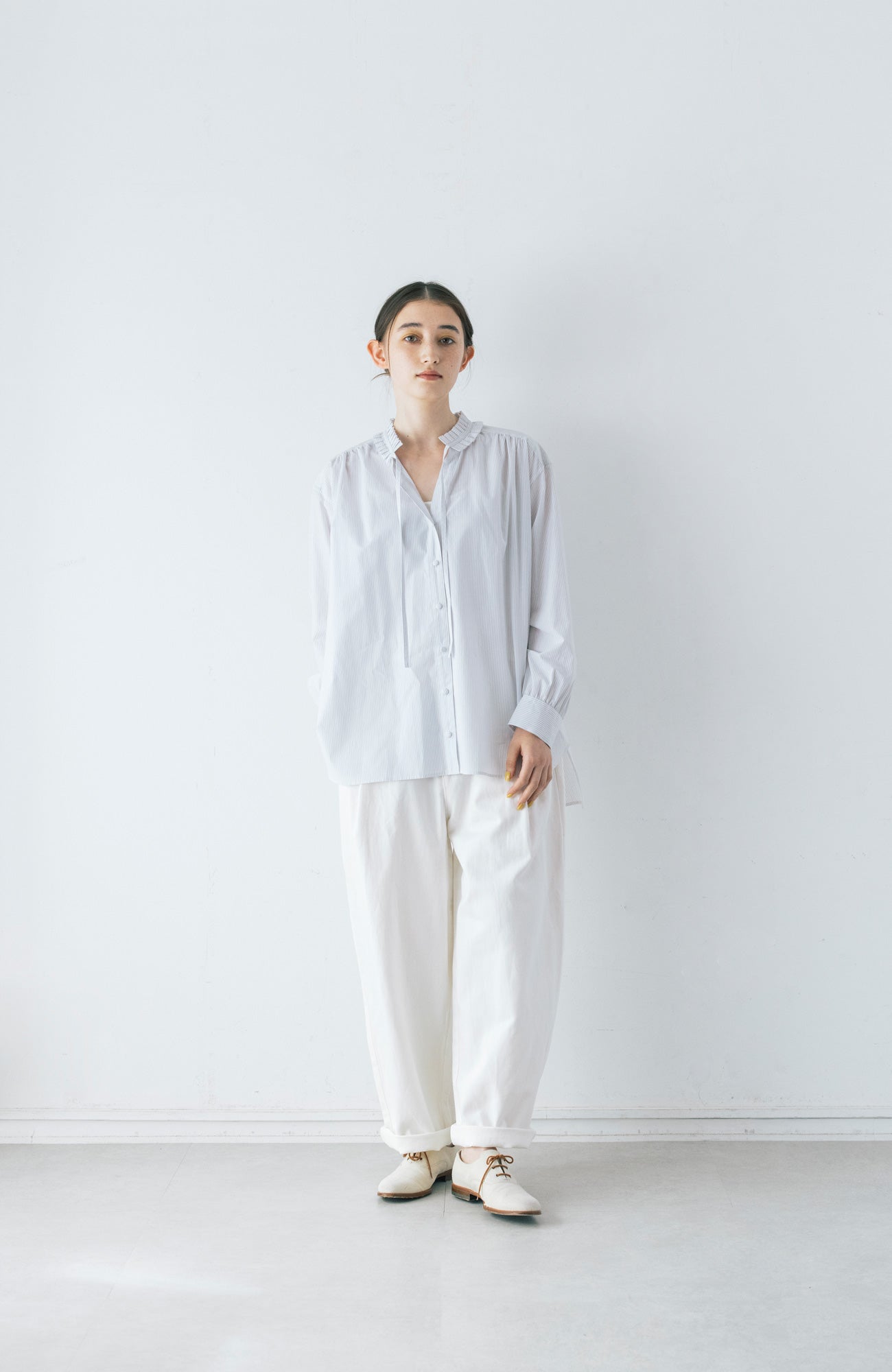 Tuck collar shirt (2025 Spring Collection)