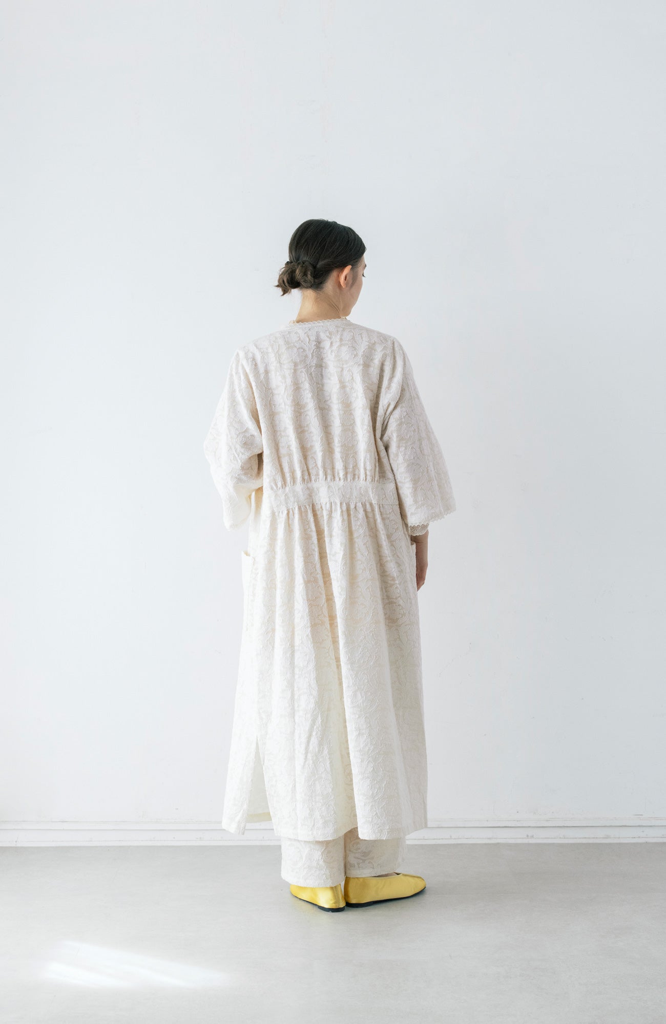 Cut Jacquard Robe (2025 Spring Collection)