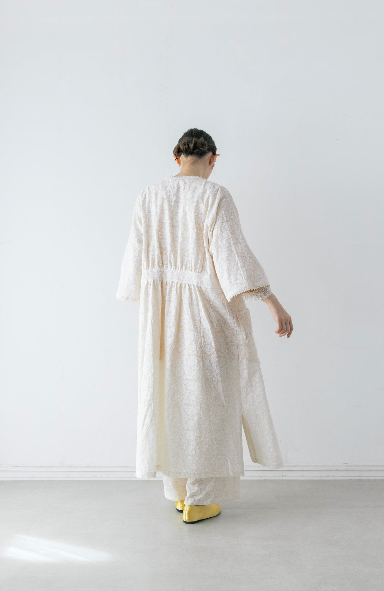 Cut Jacquard Robe (2025 Spring Collection)