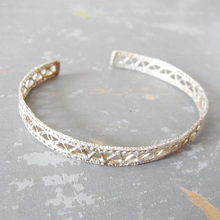 Rubus. recollection lace バングル