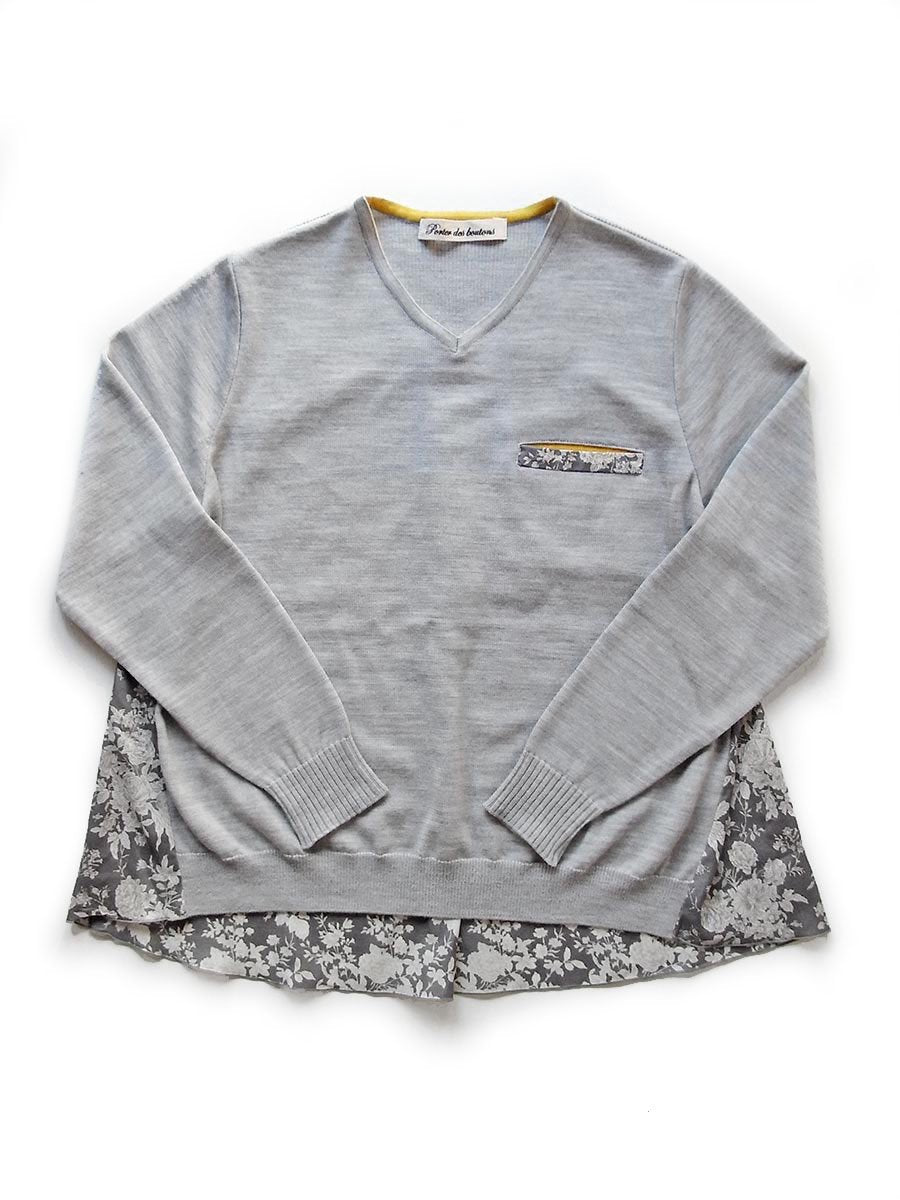 knit×LIBERTY V-neck pullover