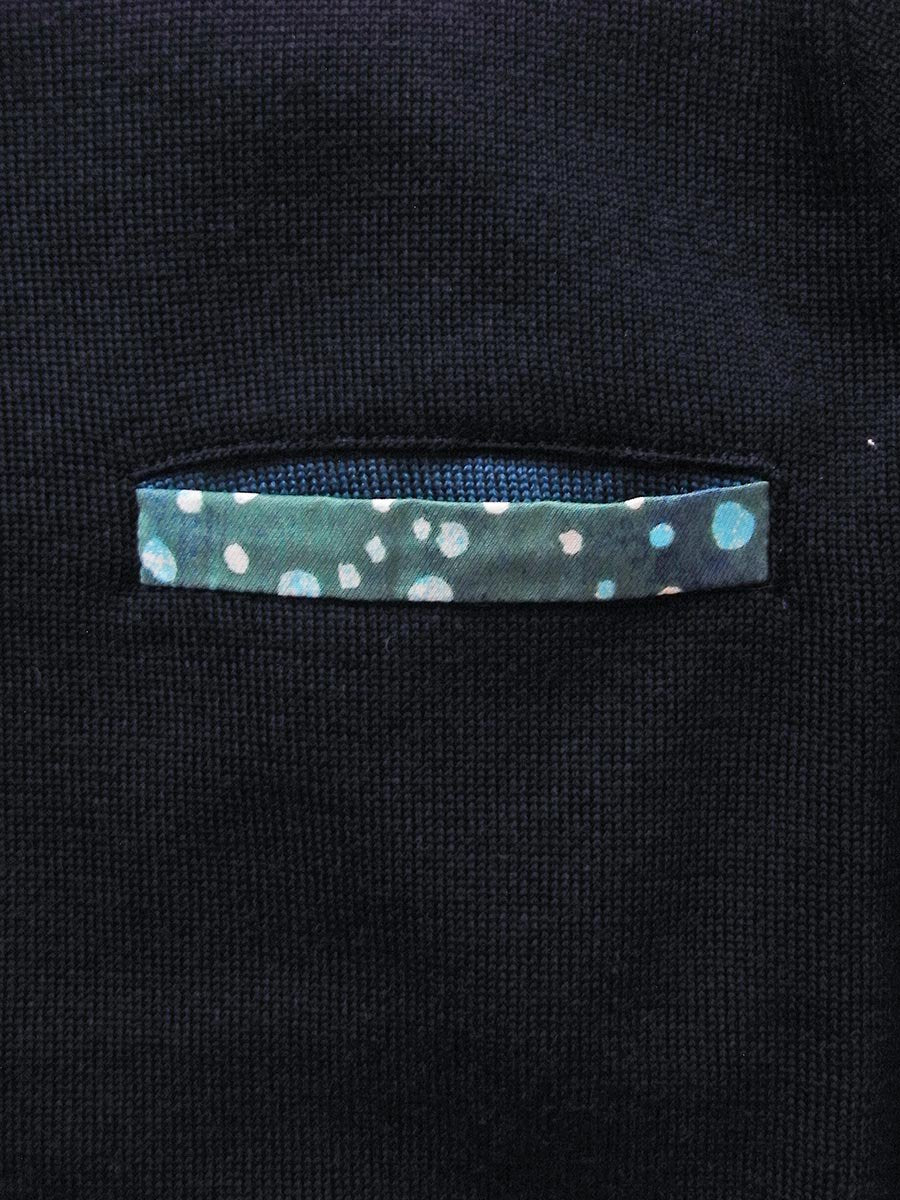 knit×LIBERTY V-neck pullover