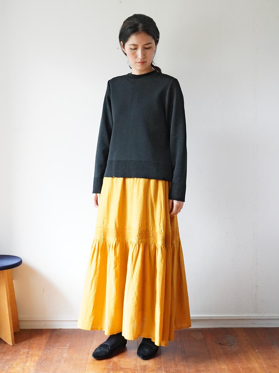 Embroidered tiered skirt