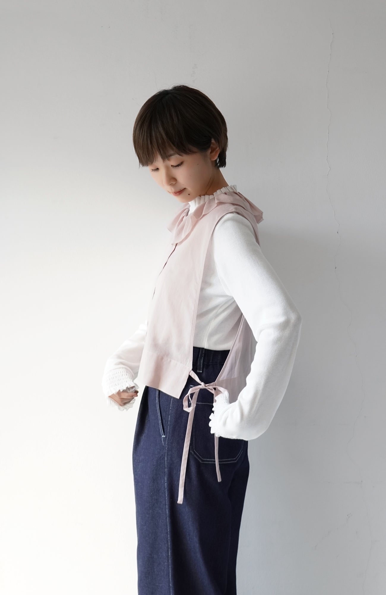 Tuck collar bib (2024 Autumn Winter Collection)