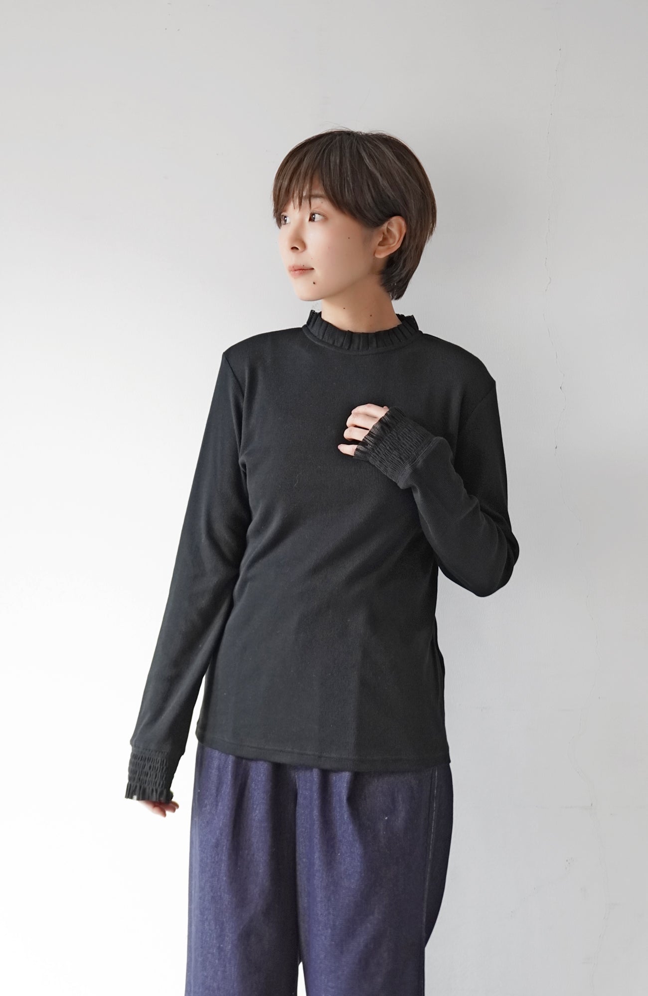 Tulle collar pullover (2024 Autumn Winter Collection)