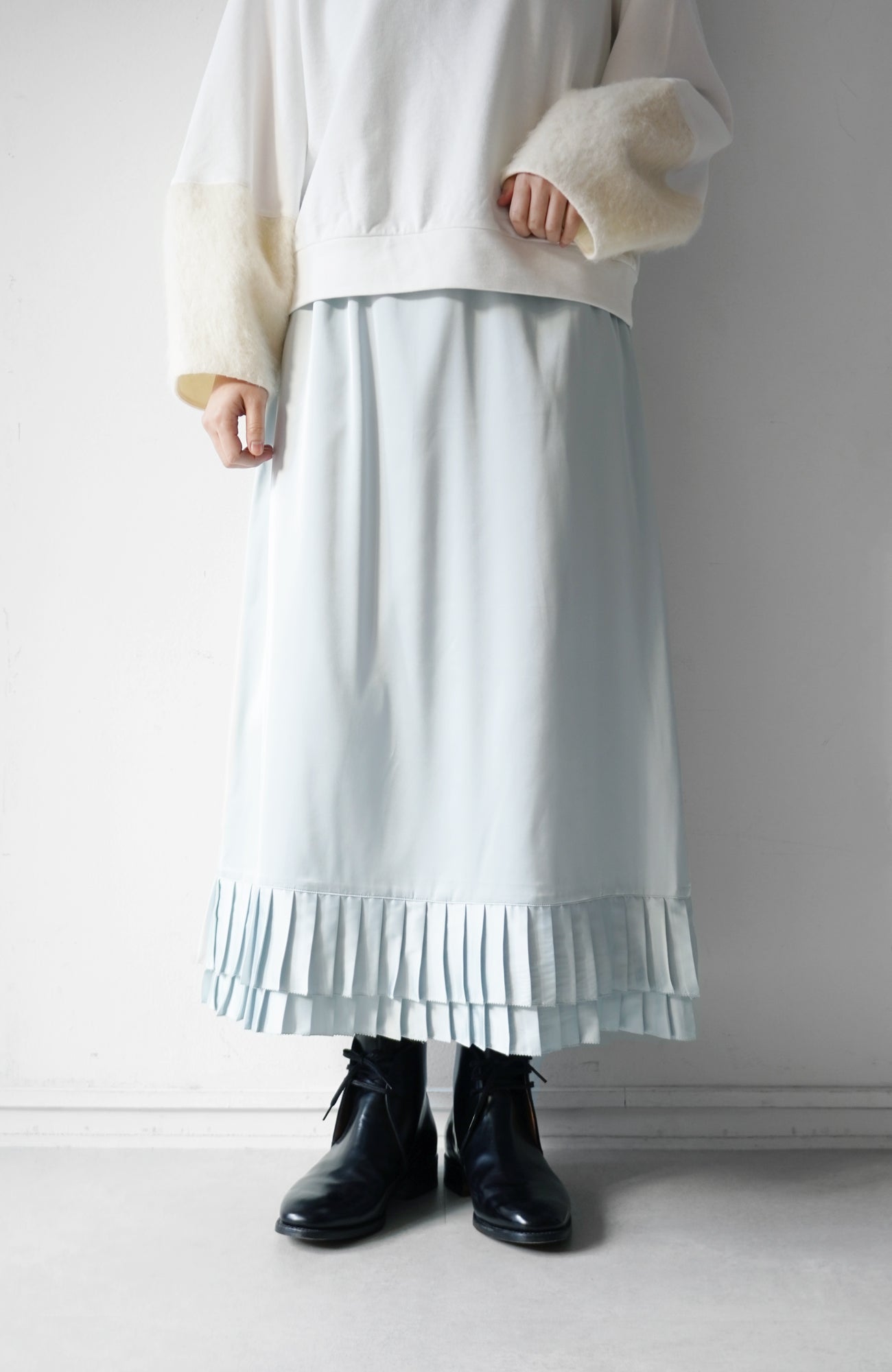 Hem Pleated Skirt (2024 Autumn Winter Collection)