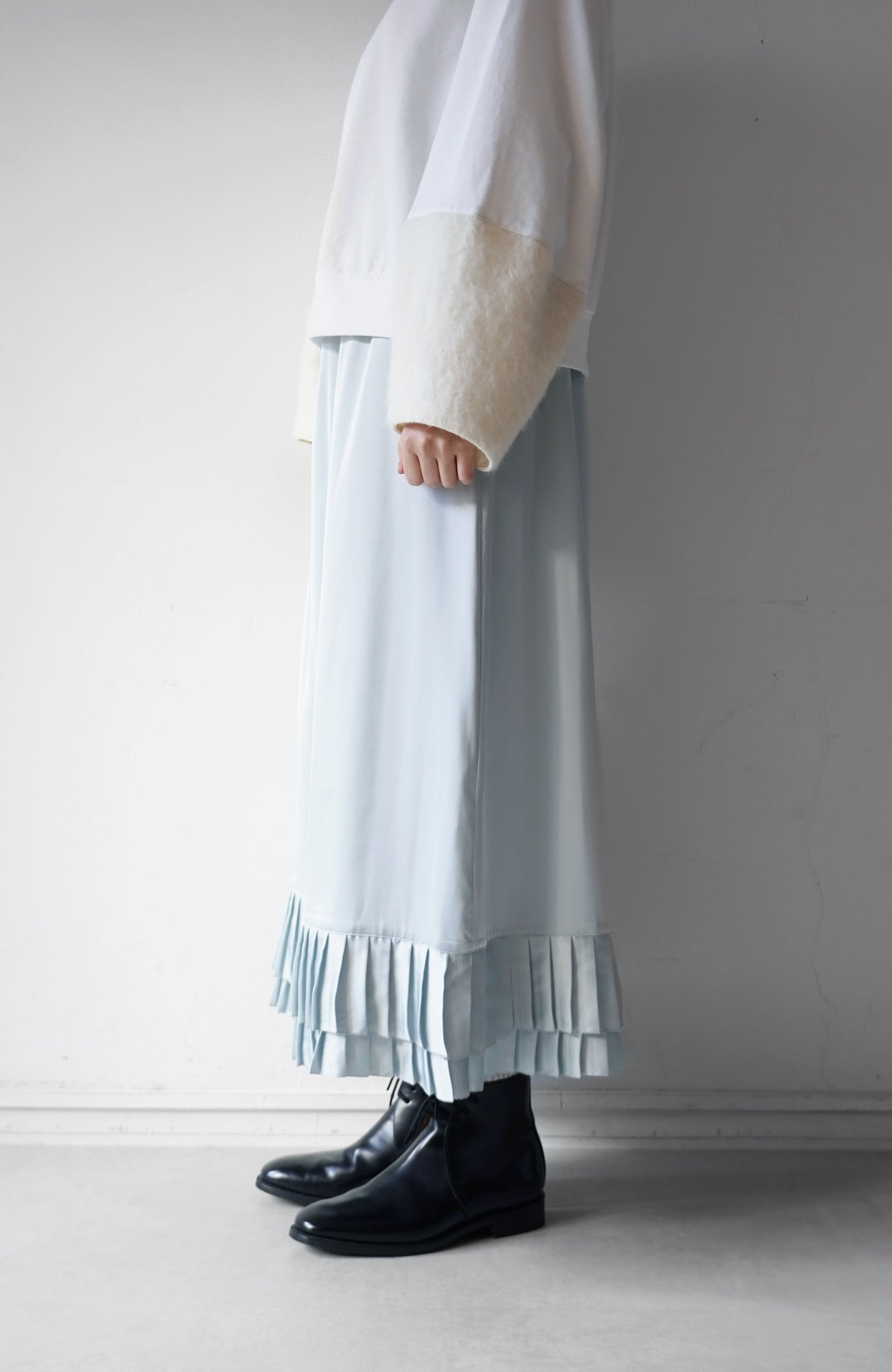 Hem Pleated Skirt (2024 Autumn Winter Collection)