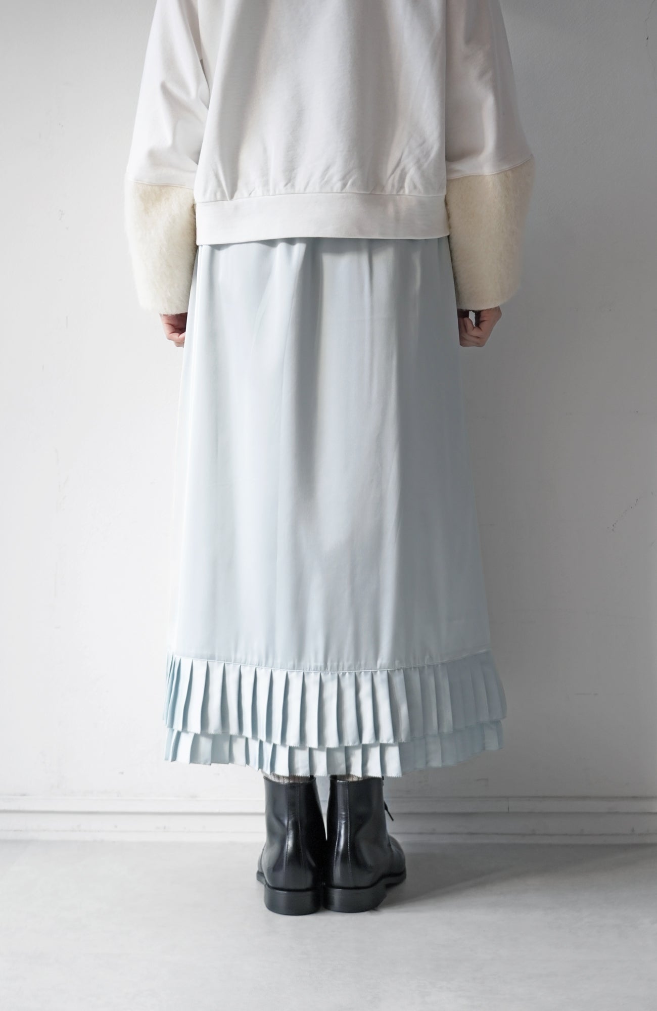 Hem Pleated Skirt (2024 Autumn Winter Collection)