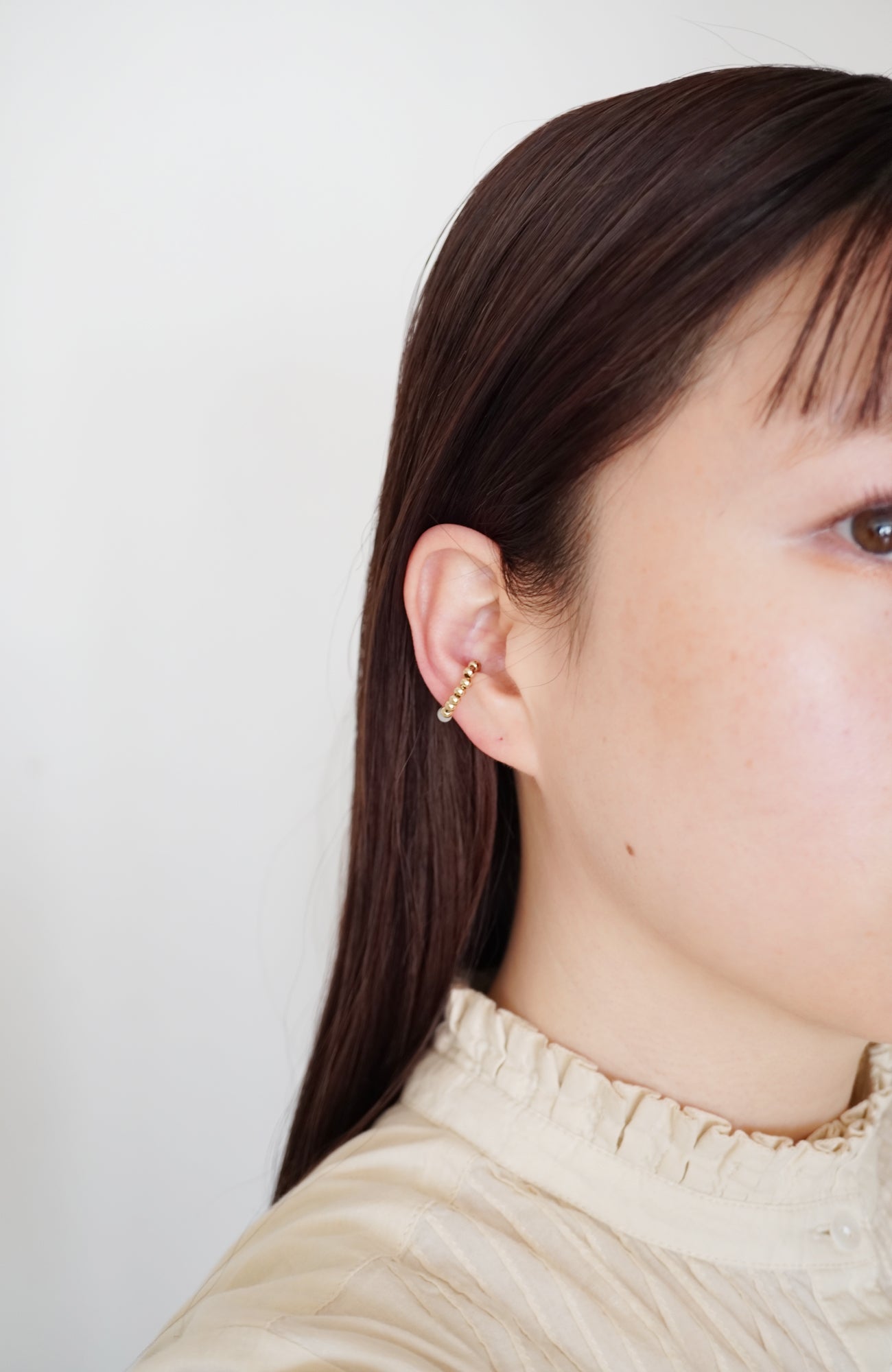 Ear cuff/natural stone (2024 Autumn Winter Collection)