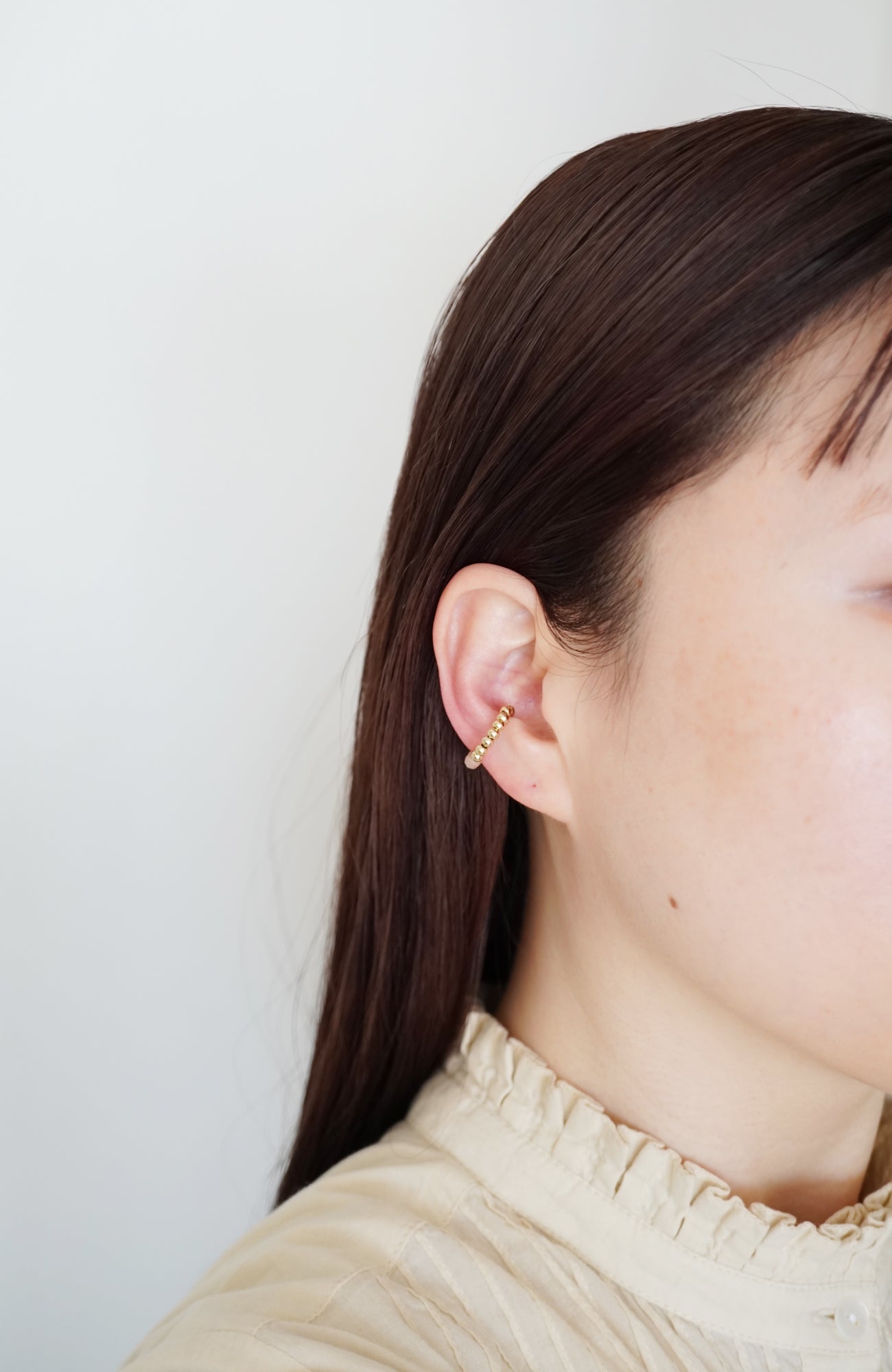 Ear cuff/natural stone (2024 Autumn Winter Collection)