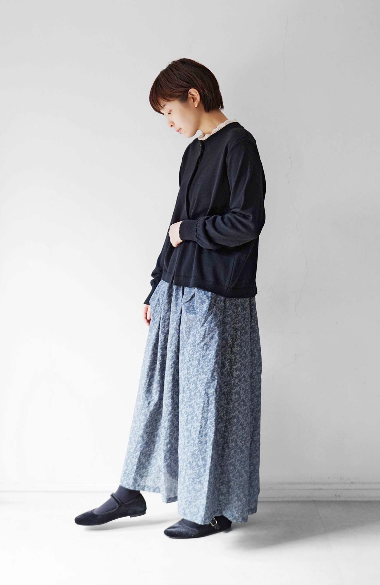 バックスリットカーディガン(2023 Autumn Winter Collection)