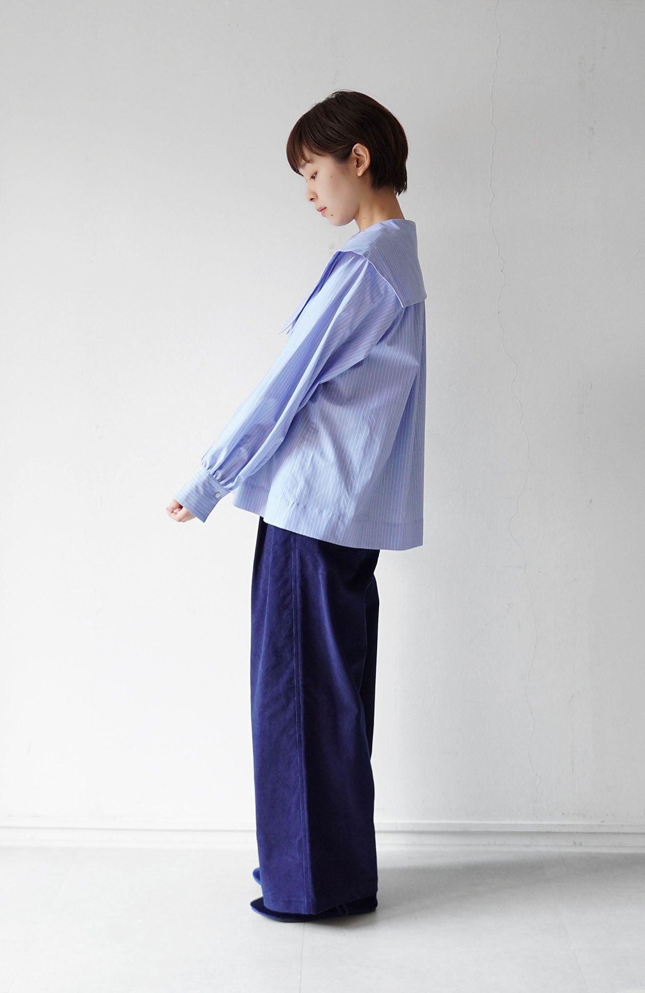 ストライプセーラーカラーブラウス(2023 Autumn Winter Collection)